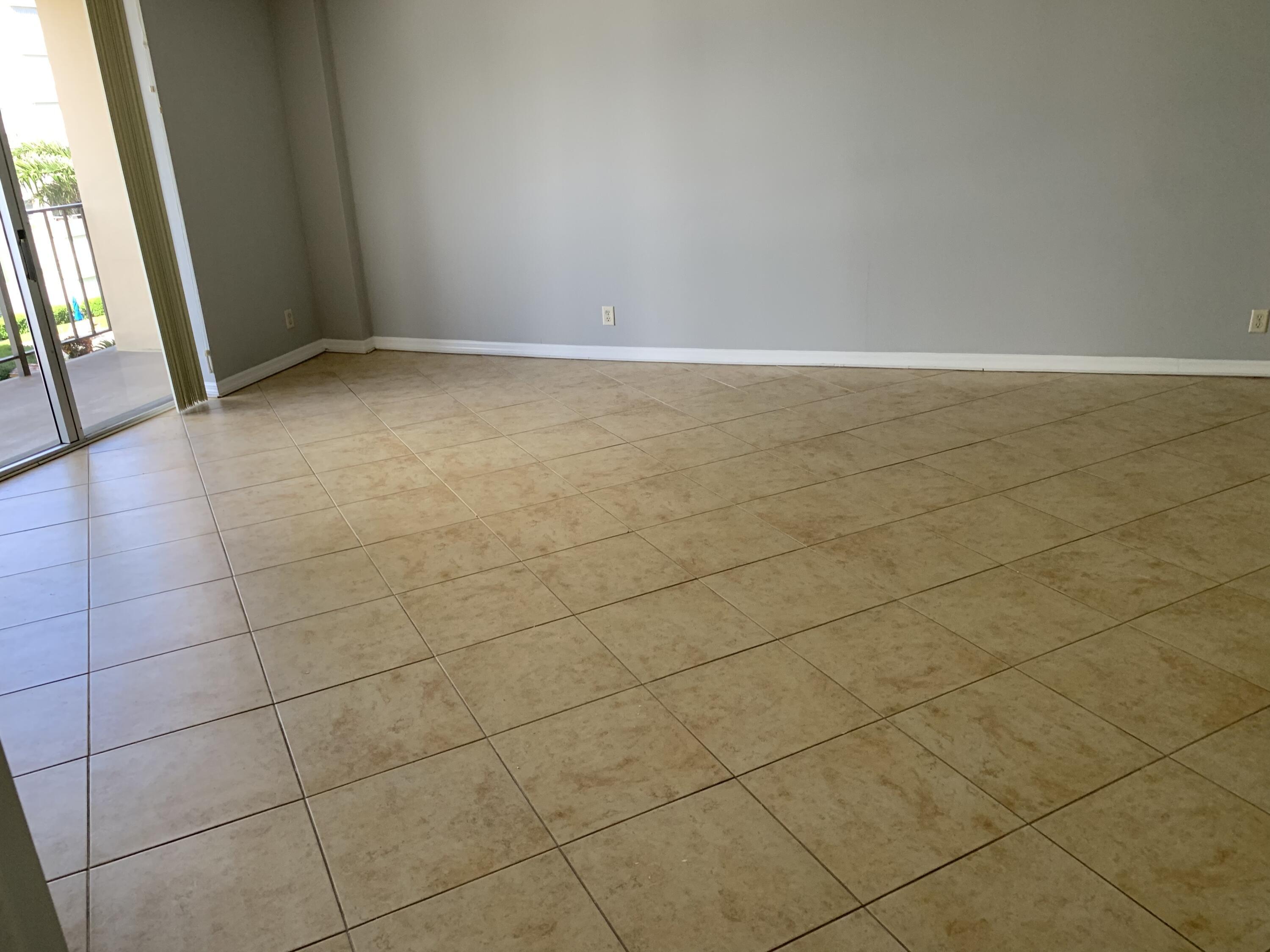 3001 W ROLLING HILLS Circle # 709 — Photo 2
