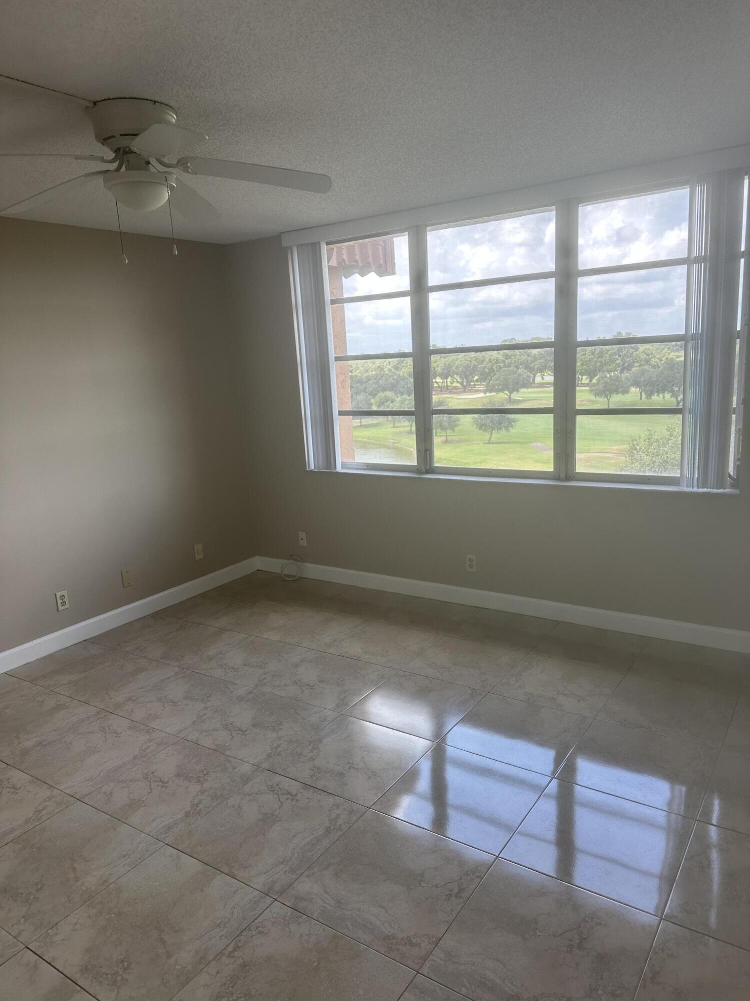 3001 W ROLLING HILLS Circle # 709 — Photo 4