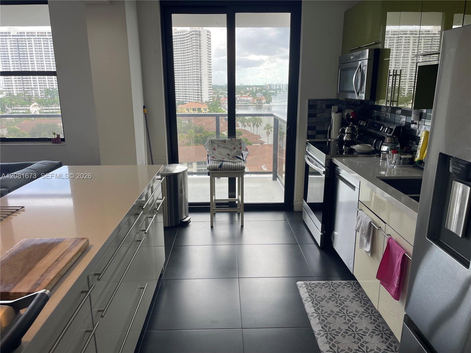 18151 NE 31st Ct # 1201 — Photo 2