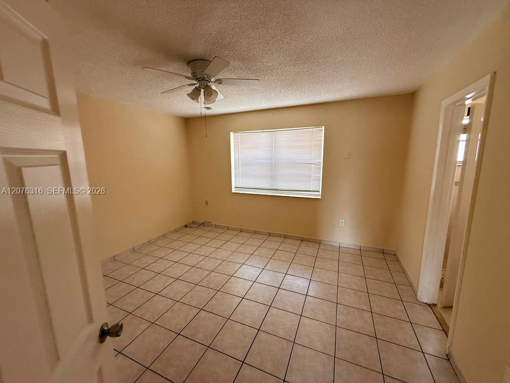 1154 W 35th St # 223 — Photo 3