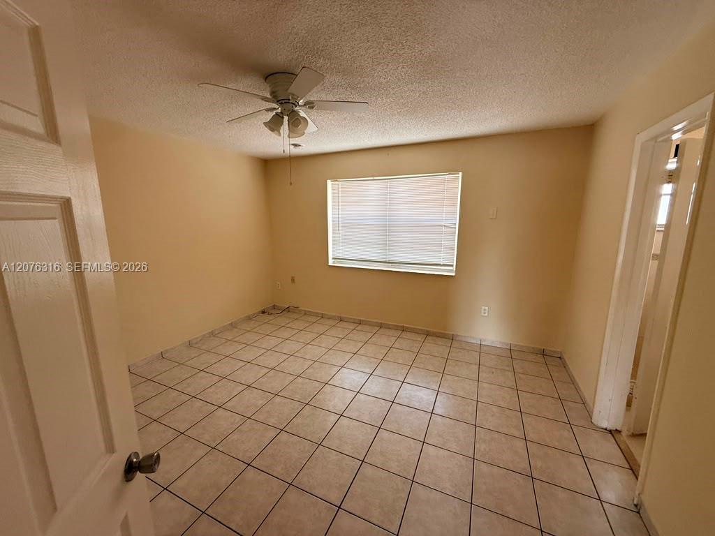 1154 W 35th St # 223 — Photo 4