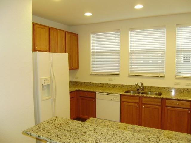 810 Marina Del Ray Lane # 2 — Photo 3