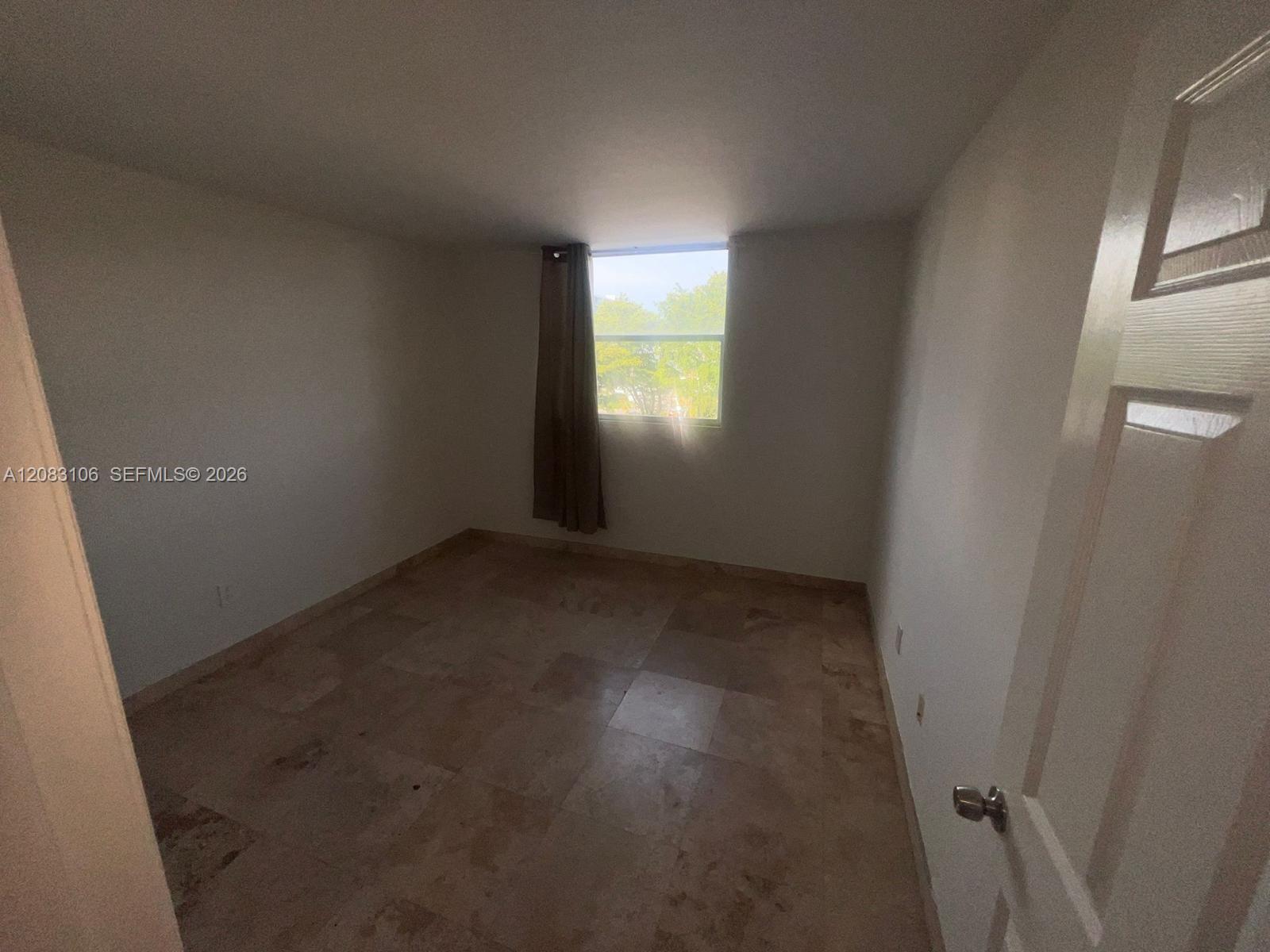1801 S Treasure Dr # 429 — Photo 4