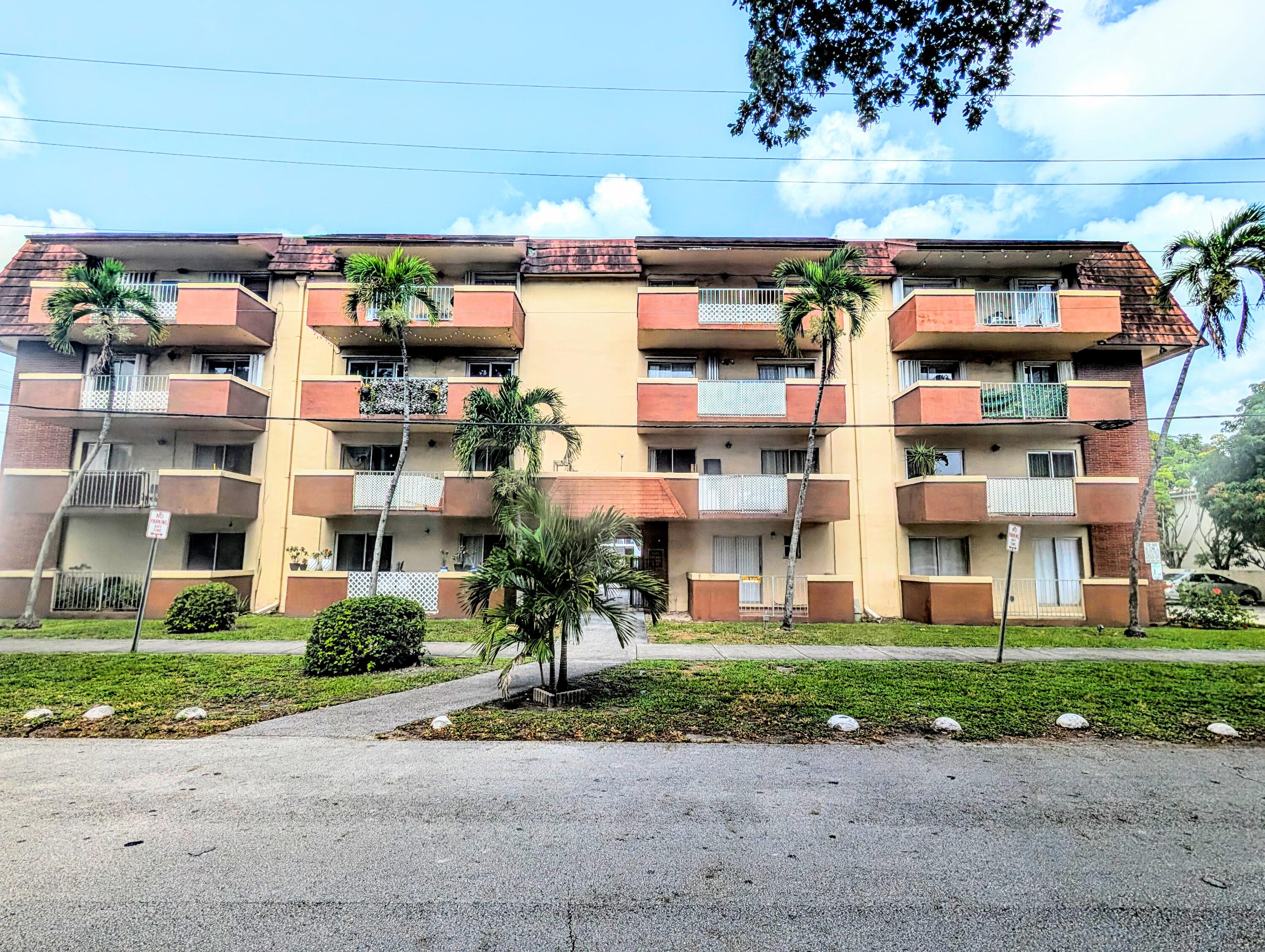 680 Miller Drive # W103, Miami Springs FL 33166