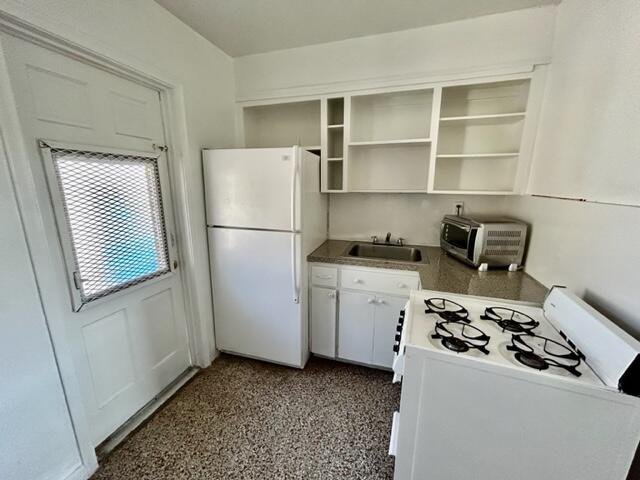 2023 Taylor Street — Photo 4