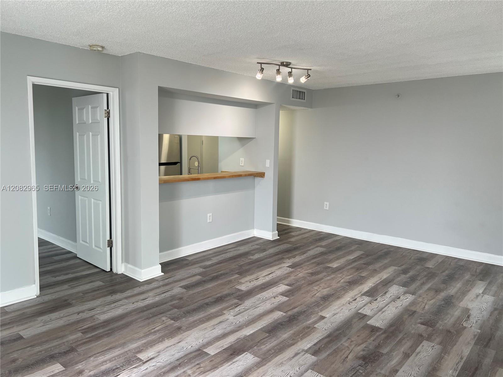 800 N Miami Ave # 909 — Photo 3