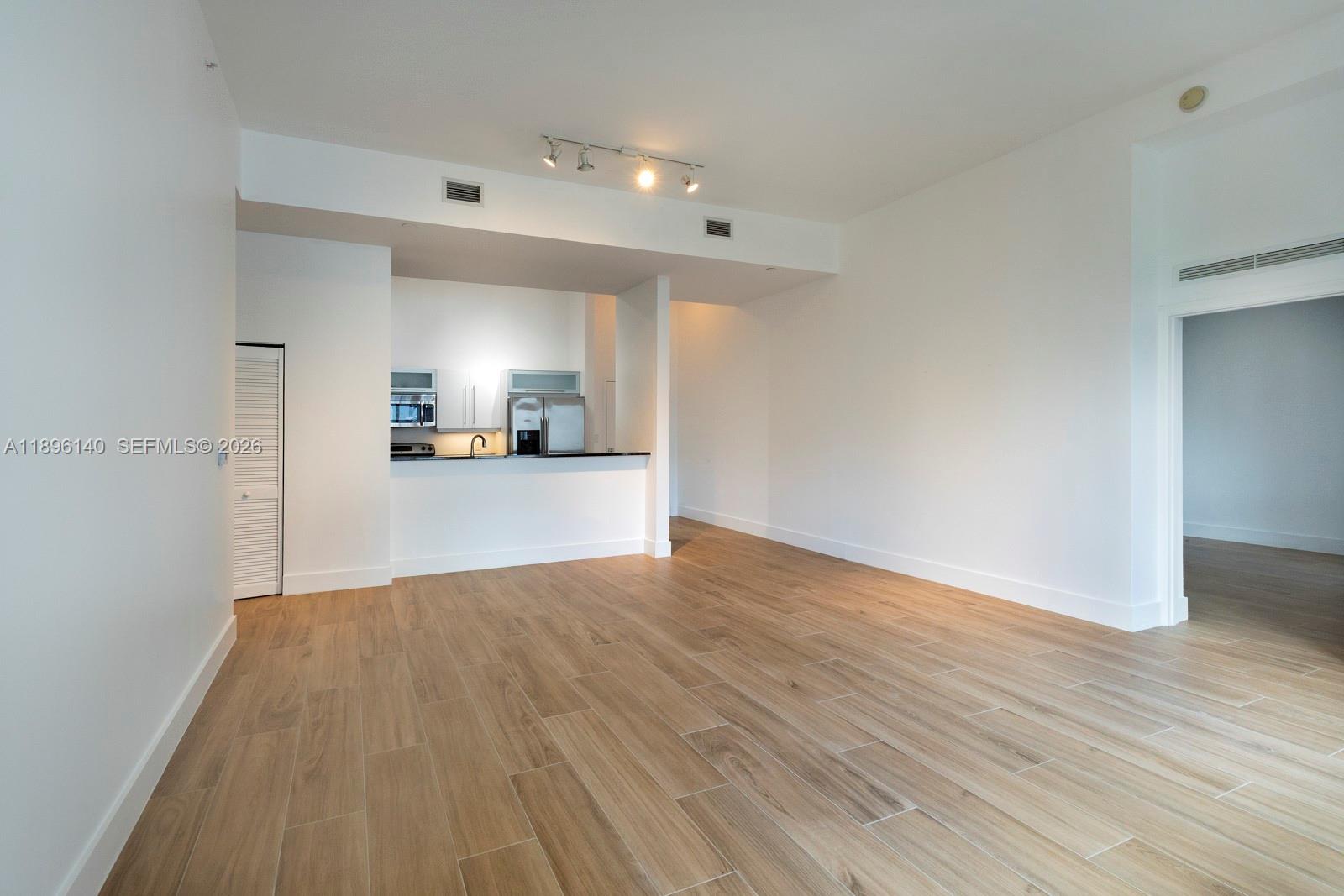 7350 SW 89th St # 514S — Photo 4