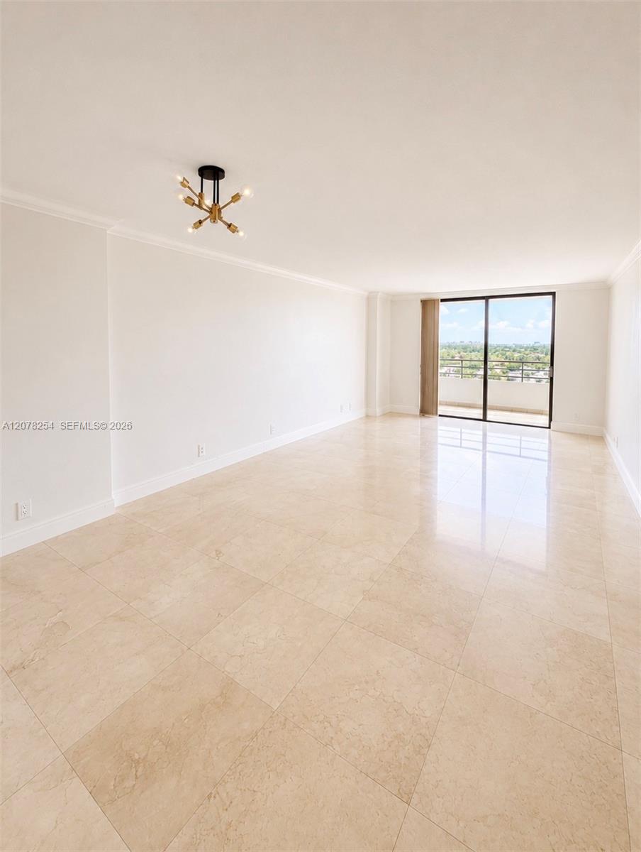 2500 Parkview Dr # 1207 — Photo 3