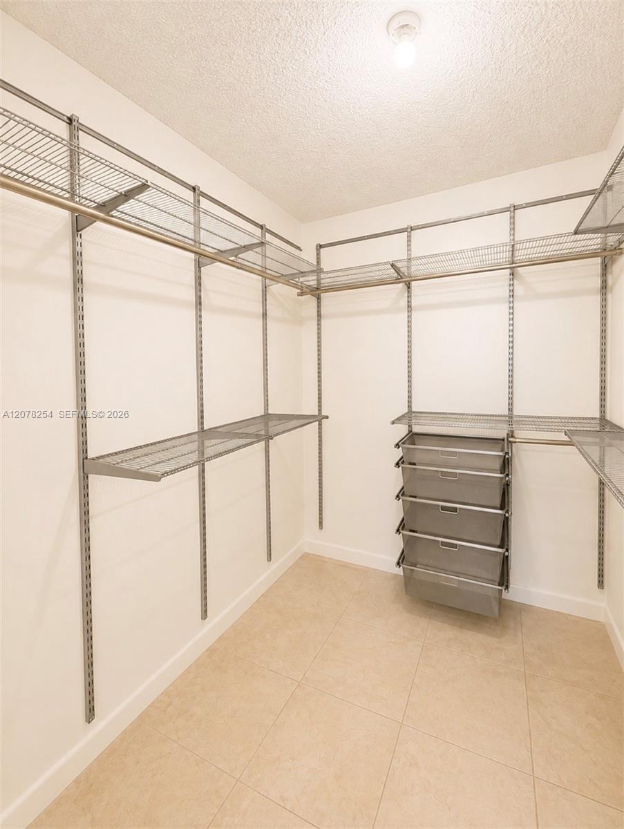 2500 Parkview Dr # 1207 — Photo 5