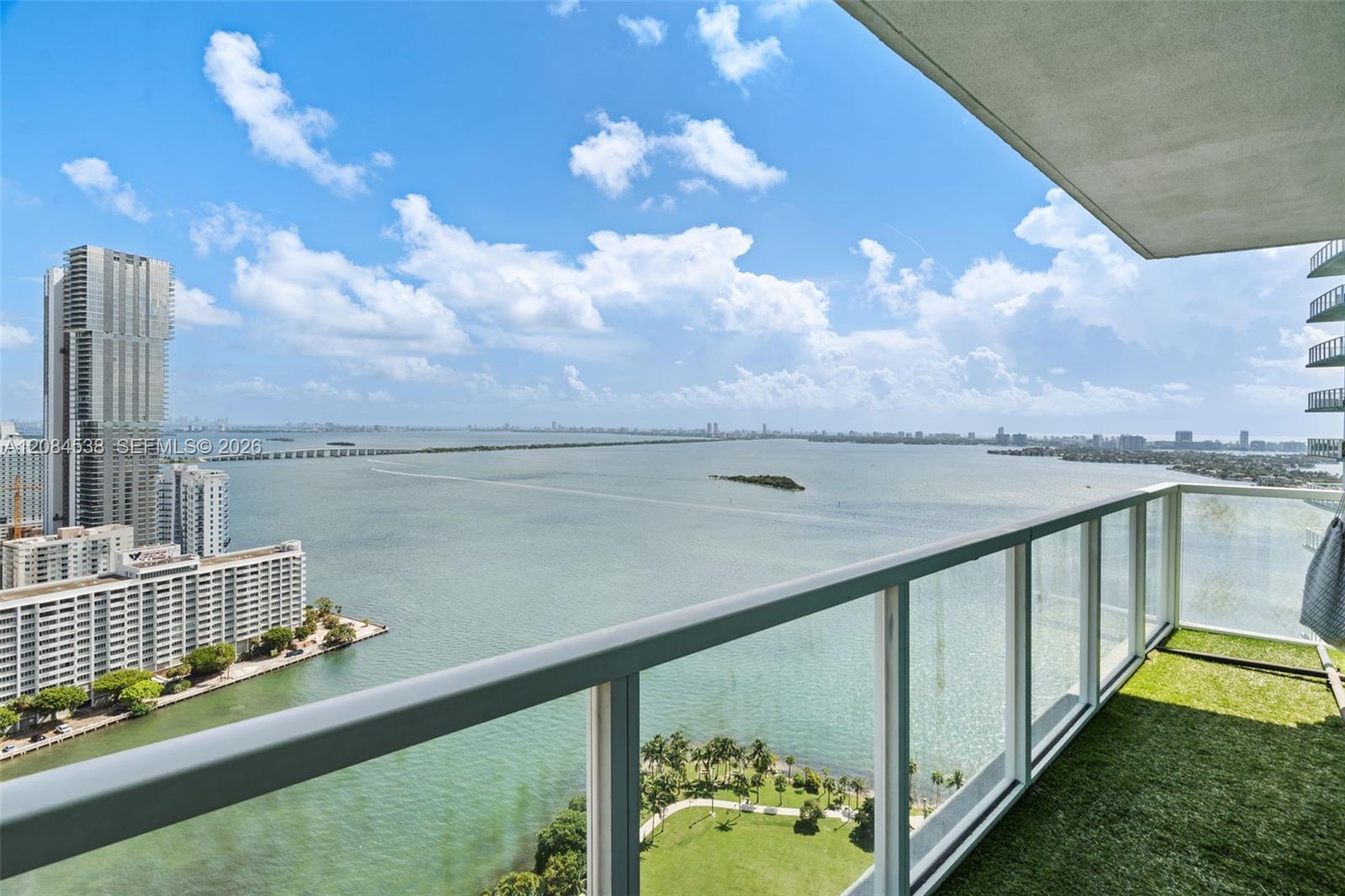 1900 N Bayshore Dr # 3315 — Photo 3