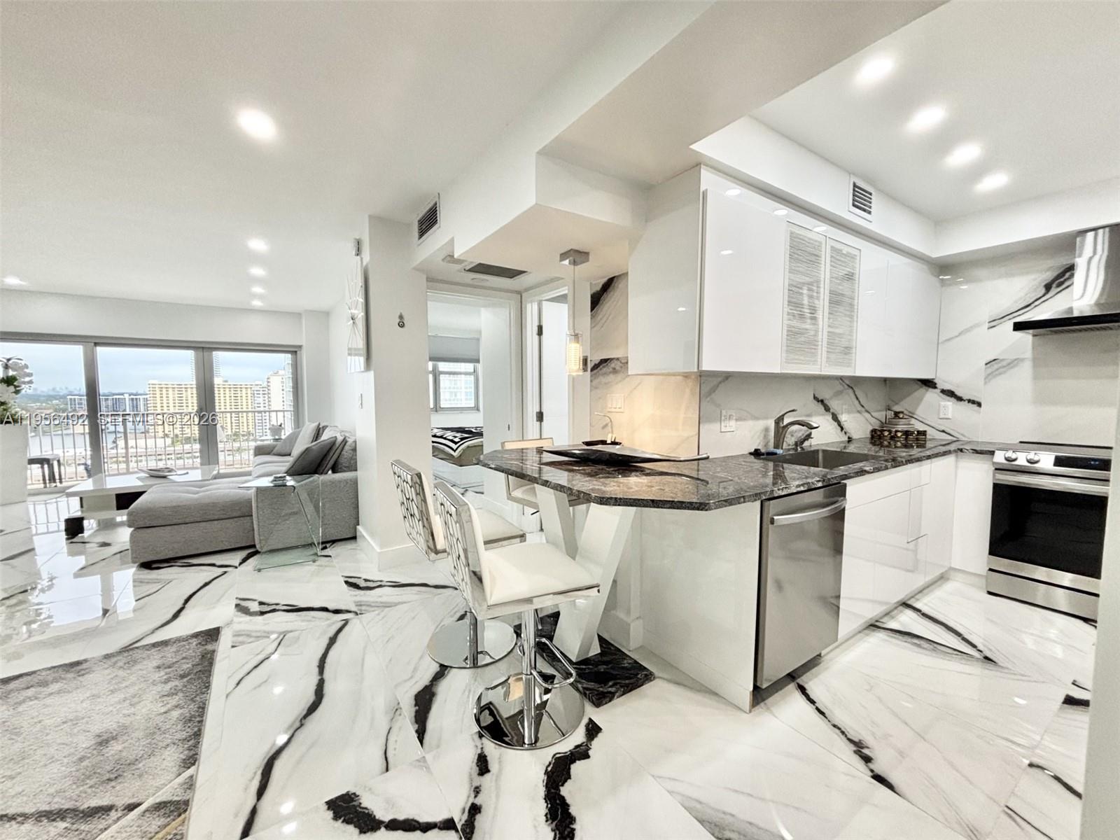 1965 S Ocean Dr # 15B, Hallandale Beach FL 33009