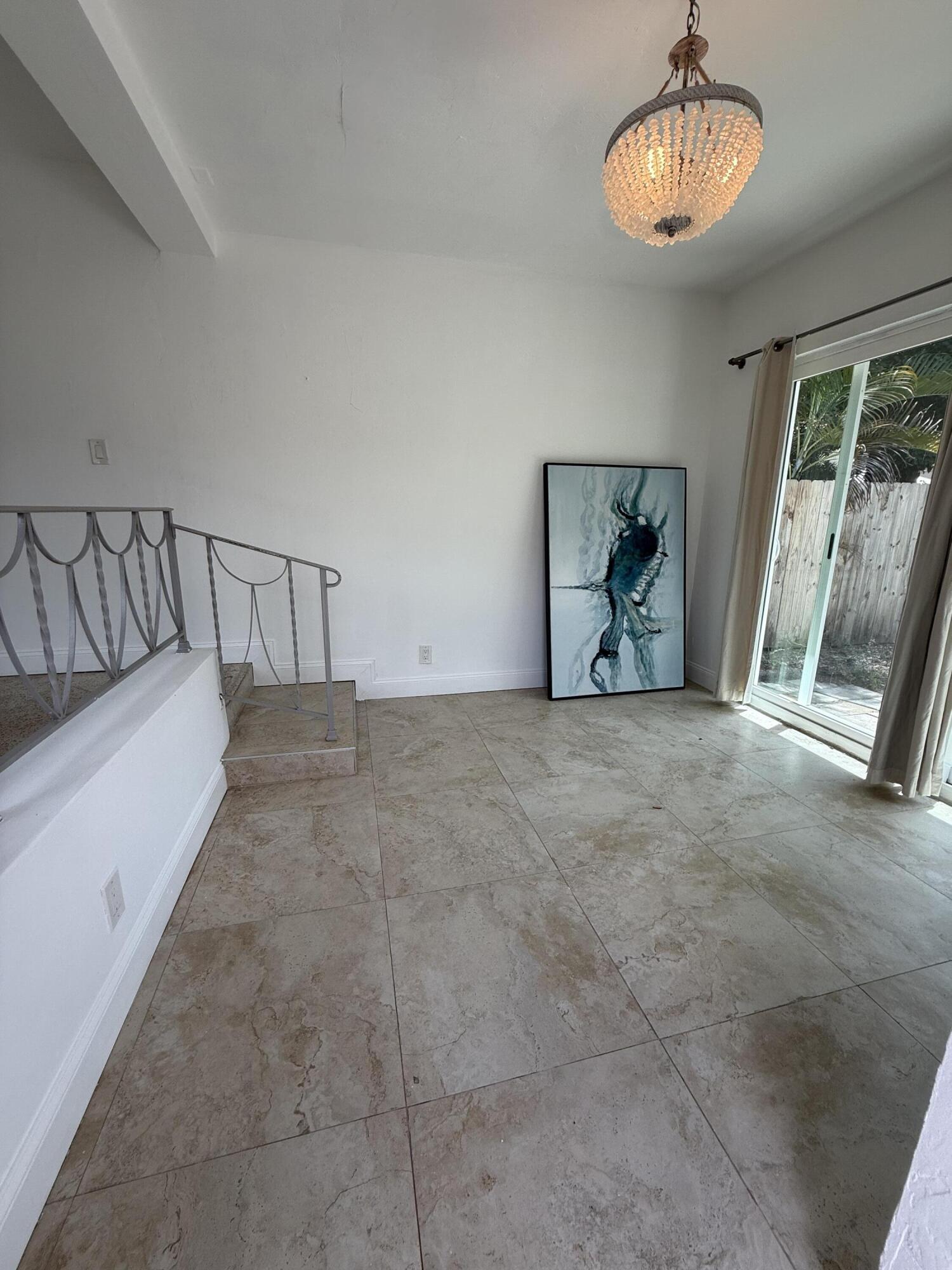 900 SE 12th Street # BACK — Photo 4