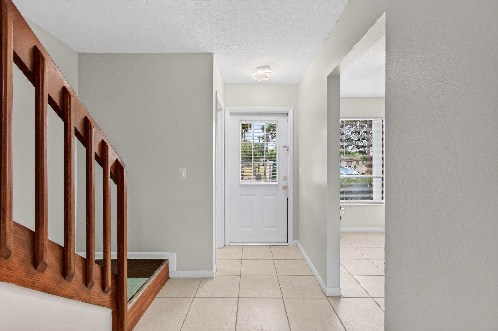 799 HILL Drive # C — Photo 2