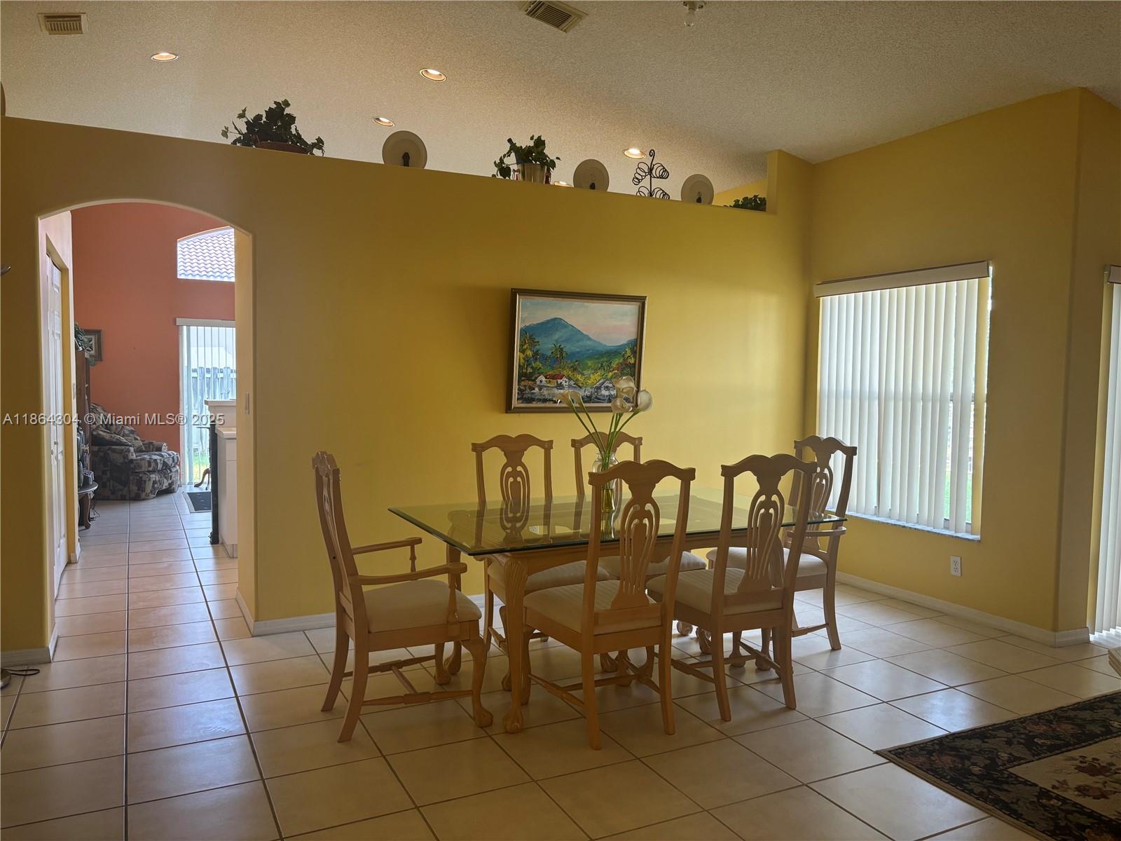 18581 NW 23rd St — Photo 3