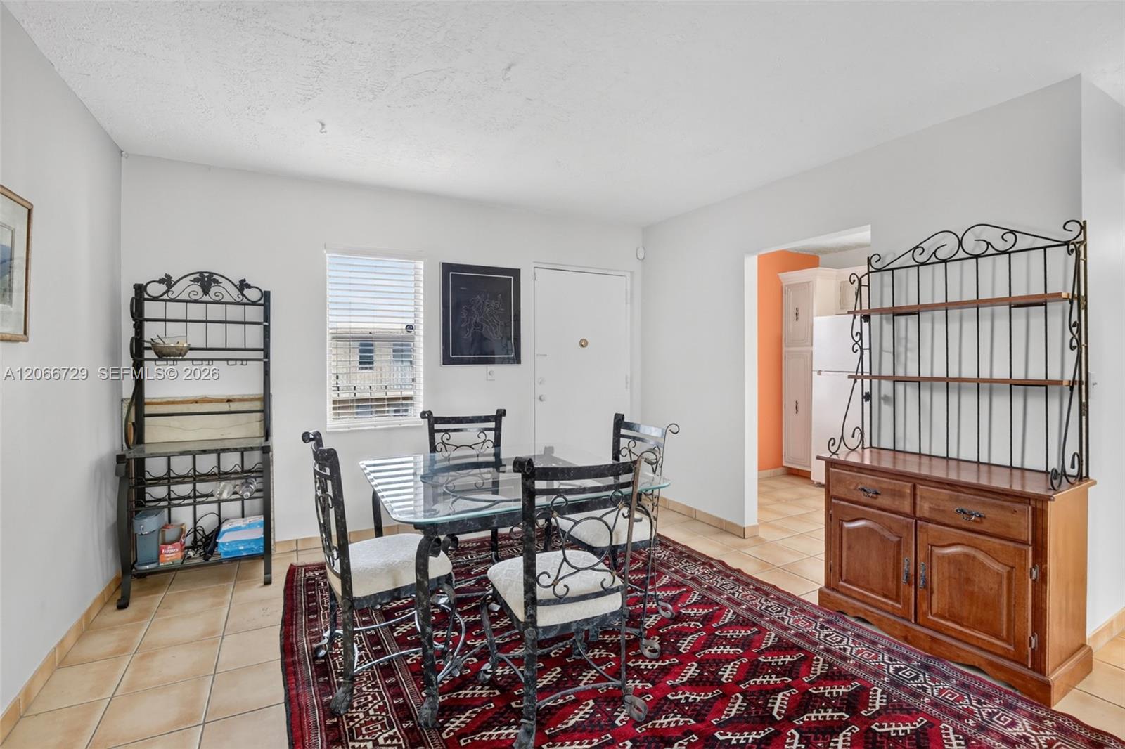 2811 Somerset Dr # 405, Lauderdale Lakes FL 33311