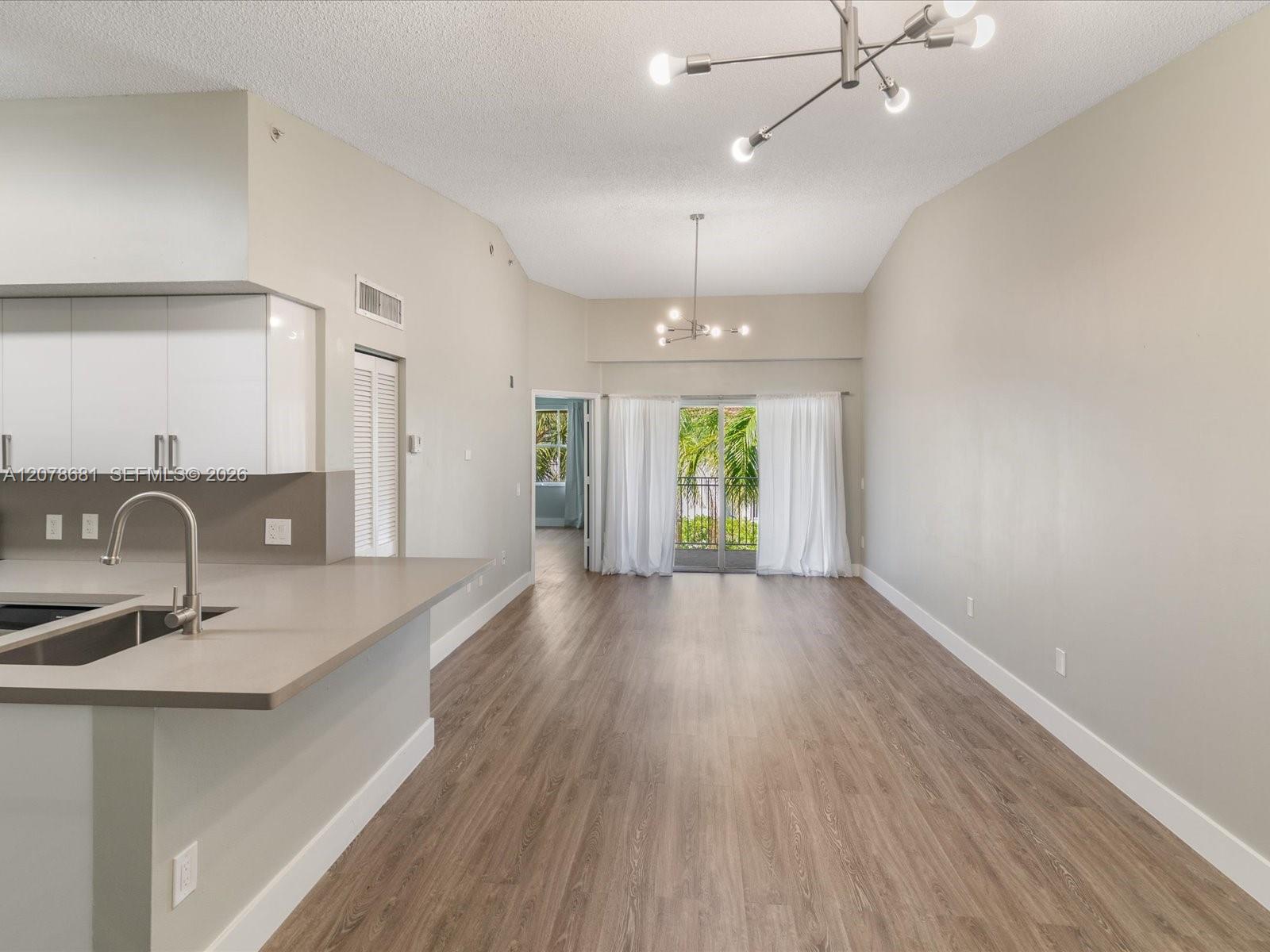 155 NW 96th Ter # 303, Pembroke Pines FL 33024