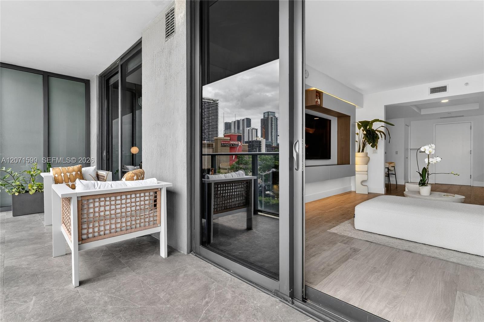121 NE 34th St # L305 View 10