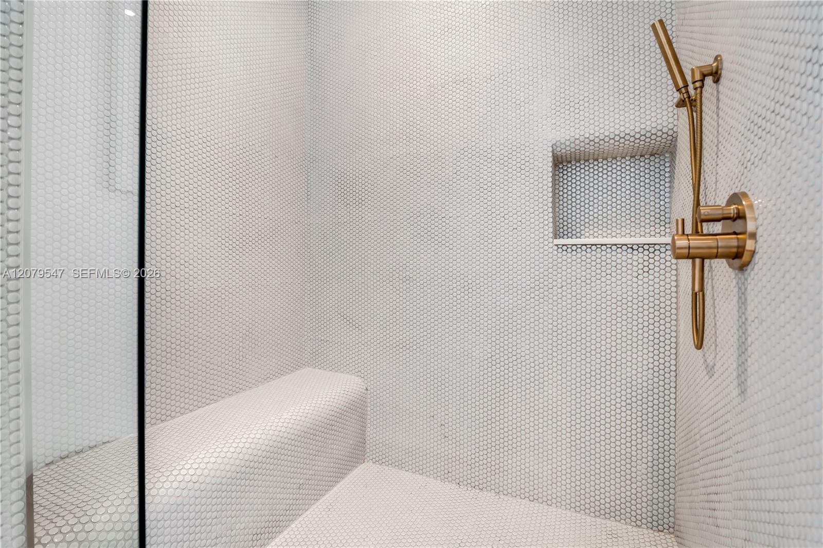 2655 S Bayshore Dr # 1406 — Photo 3