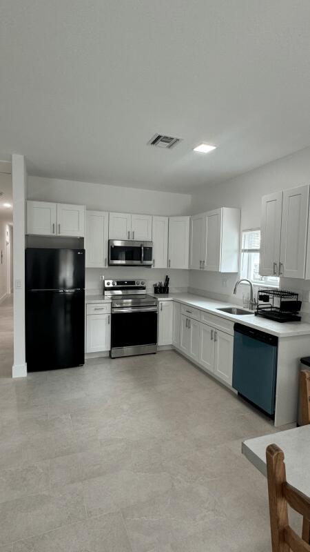 1701 NW 9th Street — Photo 4
