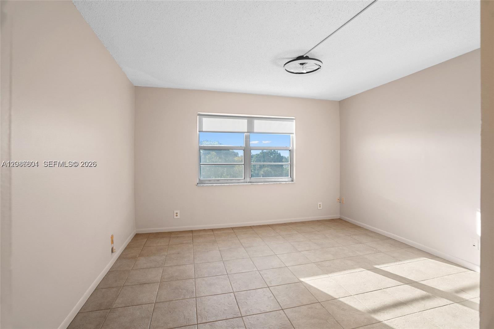 1100 NW 87th Ave # 506 — Photo 4