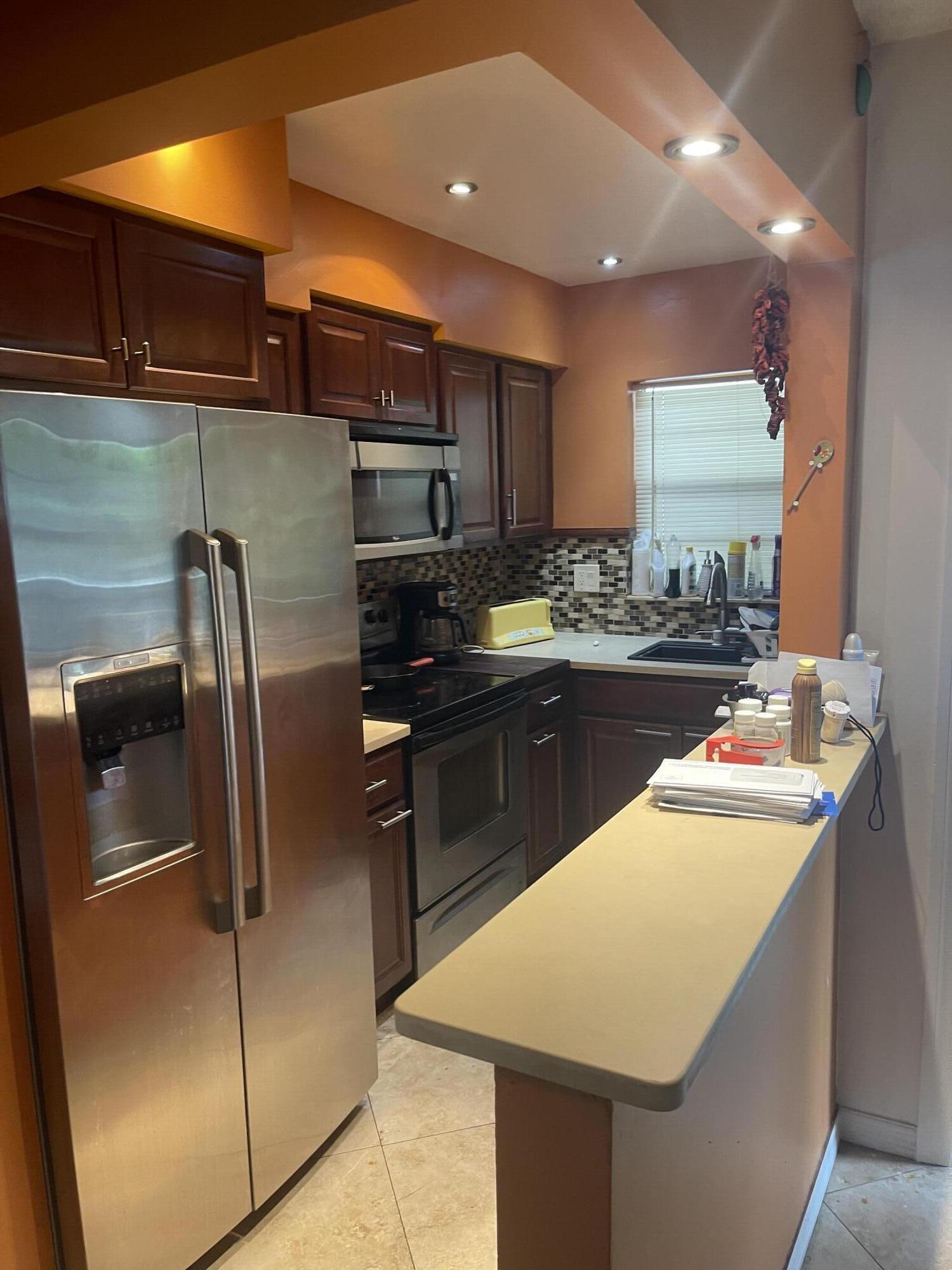 1700 Cleveland Street Apt 204 — Photo 3
