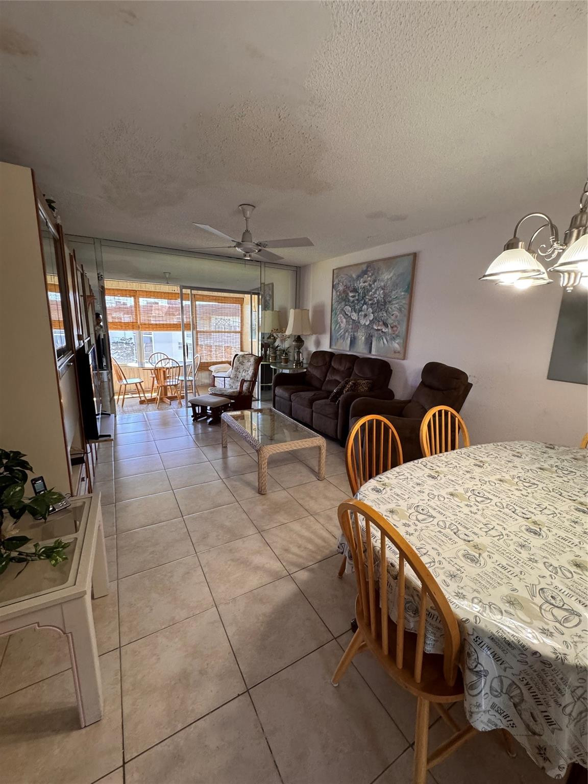 3500 NW 48th # 615, Lauderdale Lakes FL 33319