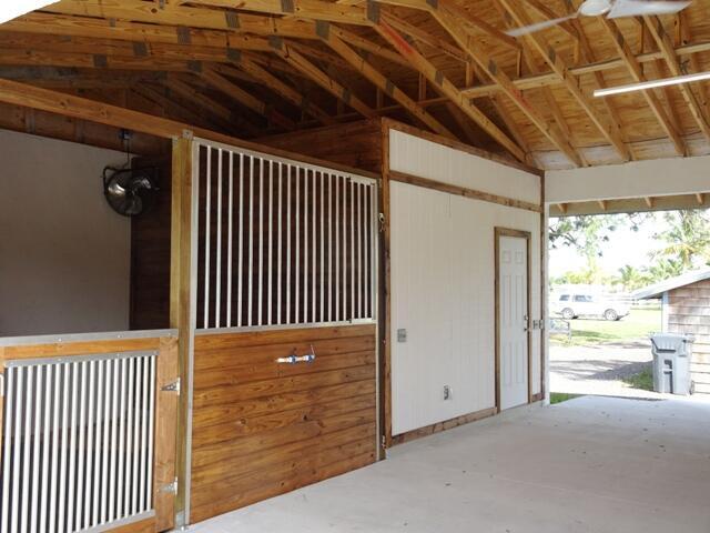 819 Cindy Circle Lane # ~ Barn & Guest House — Photo 3