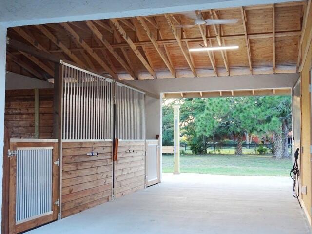 819 Cindy Circle Lane # ~ Barn & Guest House — Photo 2