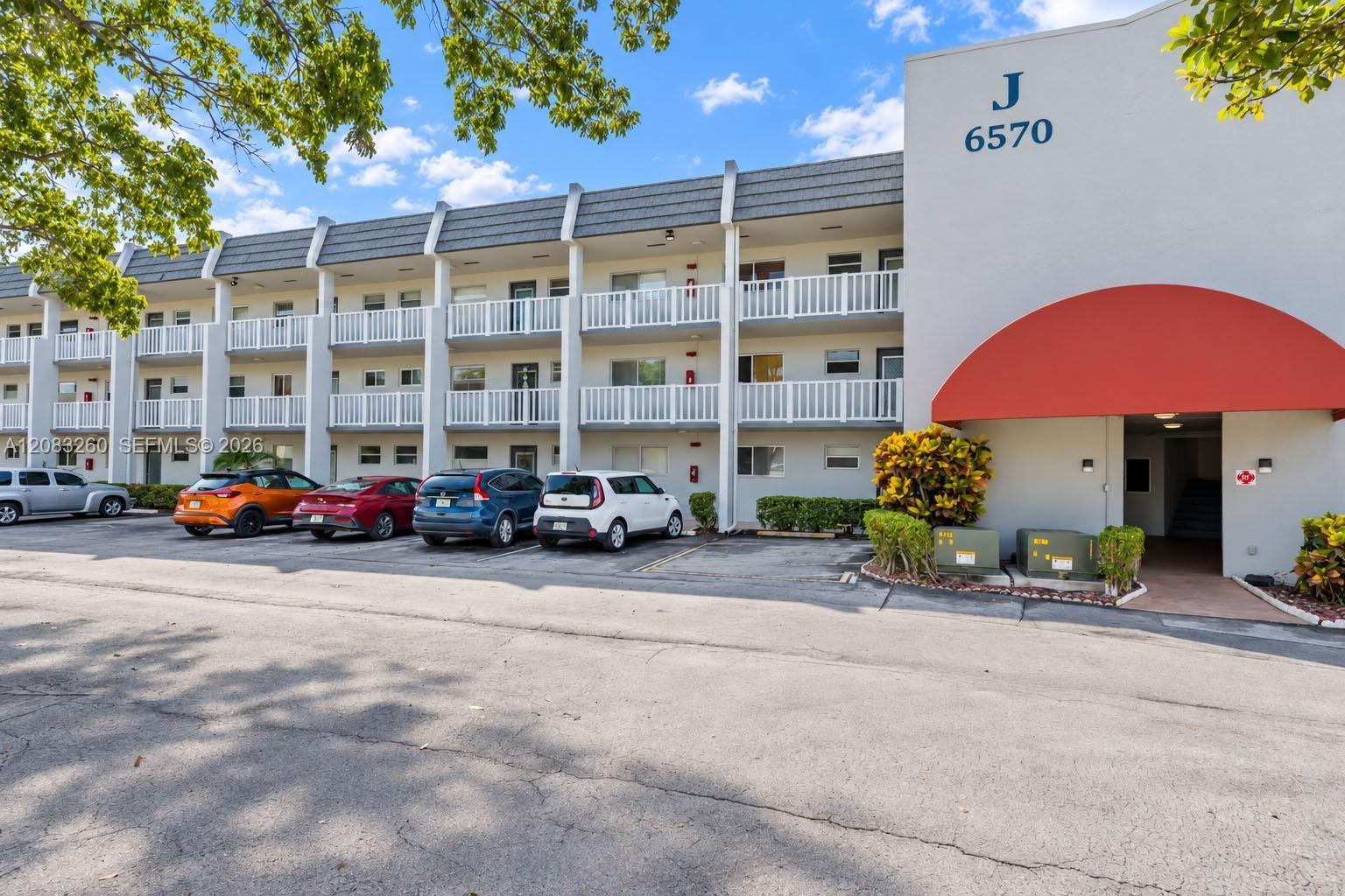 6570 Royal Palm Blvd # 302J — Photo 2