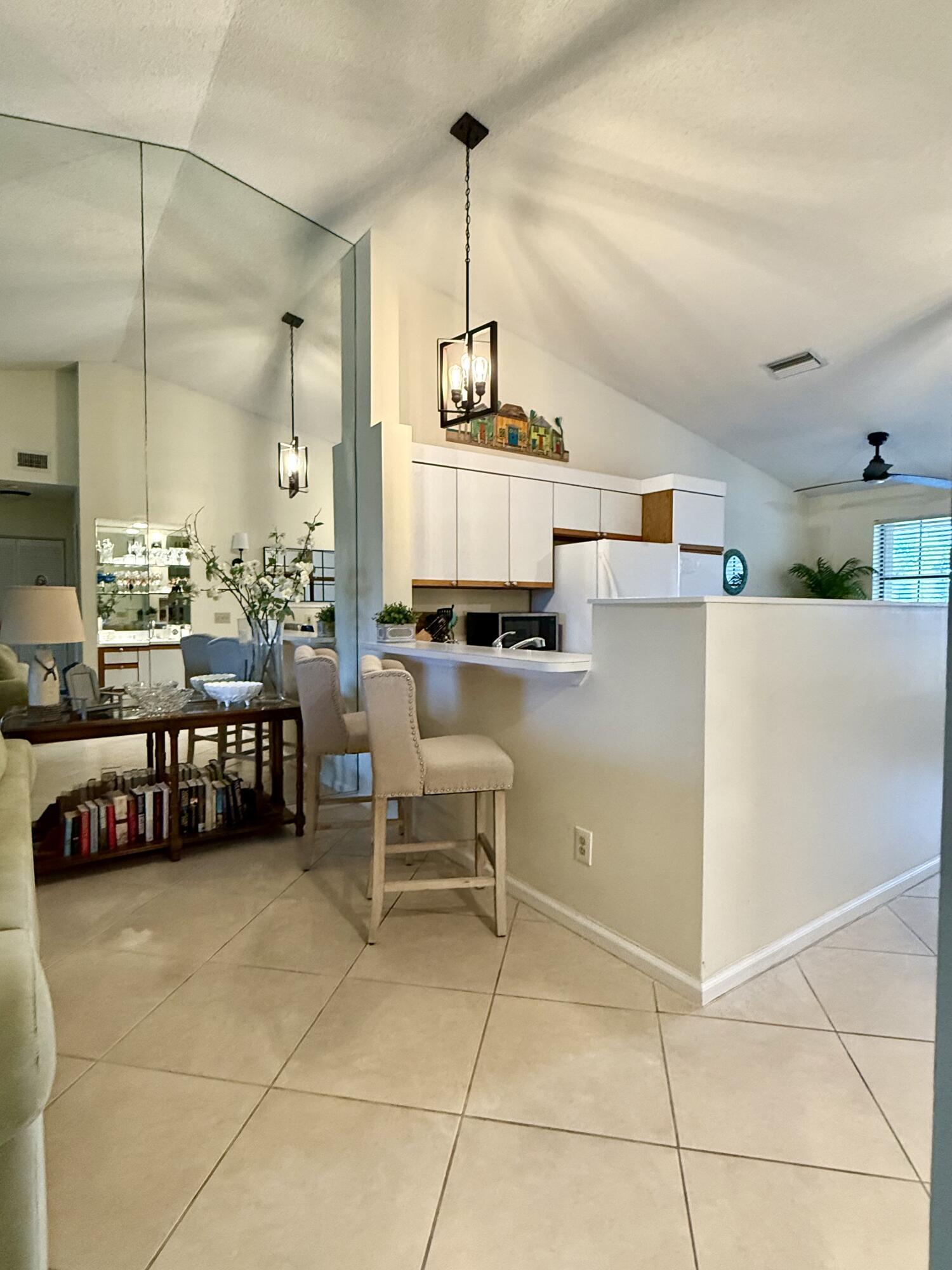 1002 Keystone Drive Unit g — Photo 5