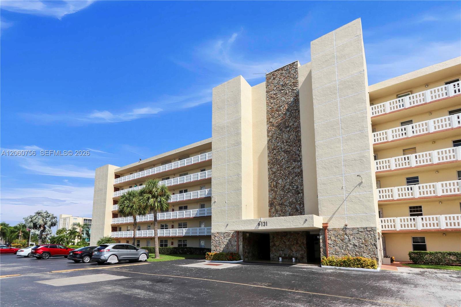131 SE 3rd Ave # 101, Dania Beach FL 33004