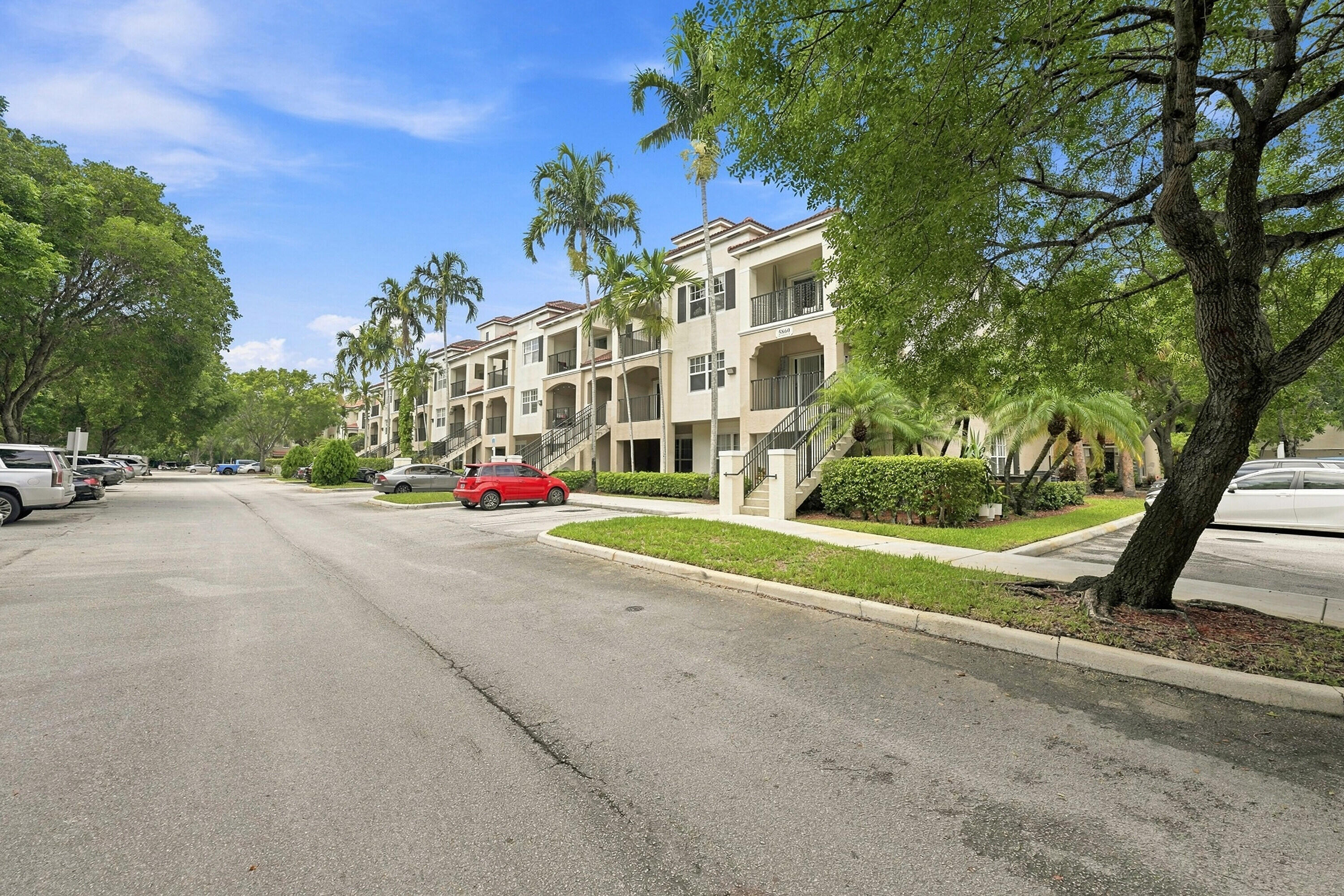 5860 W Sample Road # 307 — Photo 5