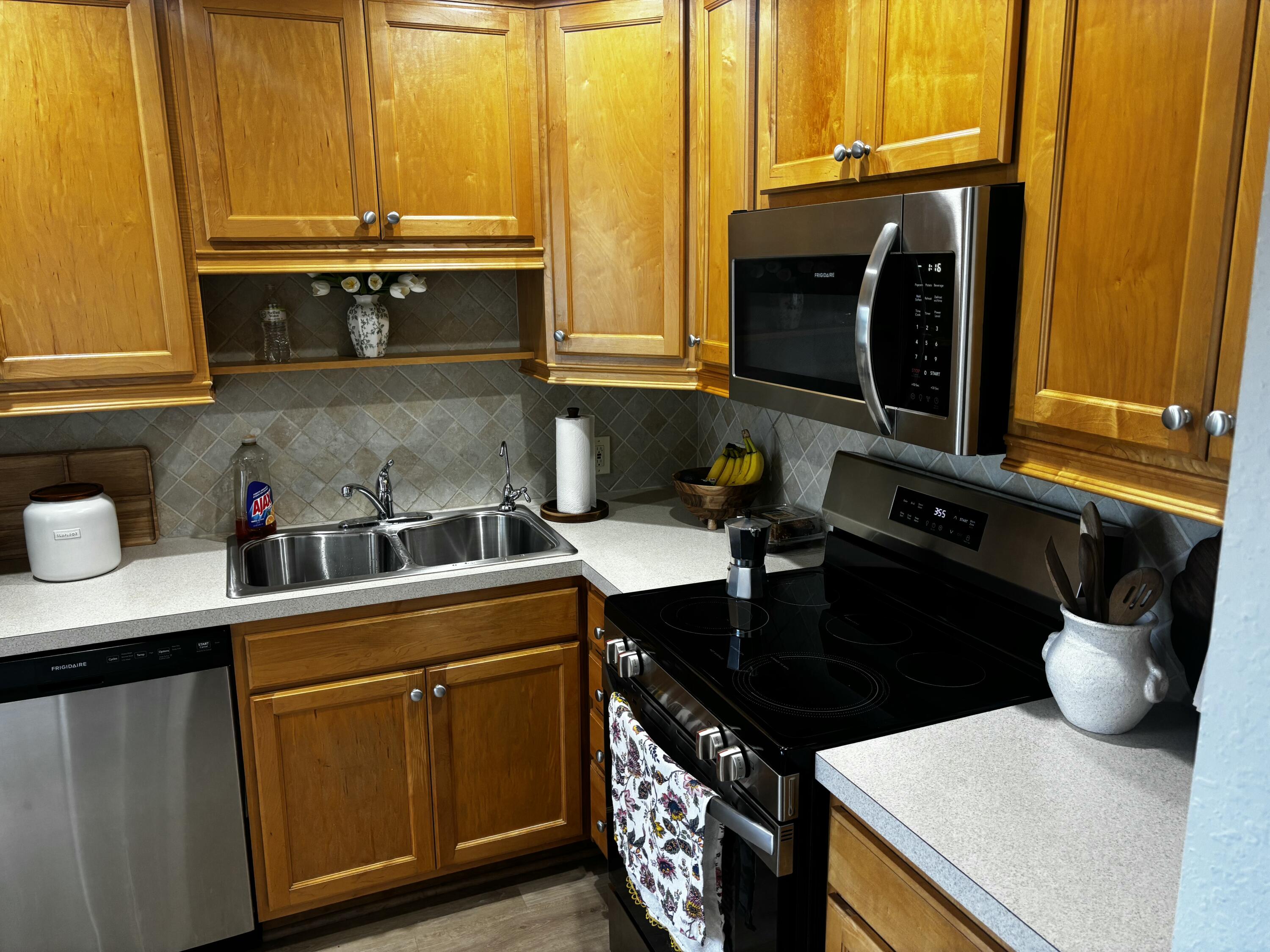 4242 DESTE Court # 201 — Photo 5