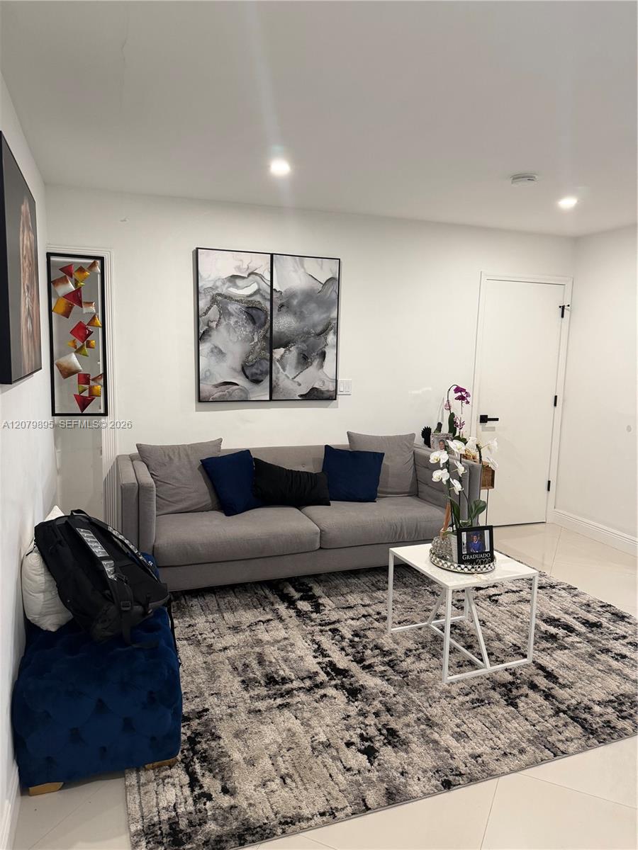 10411 SW sw 51st St — Photo 5