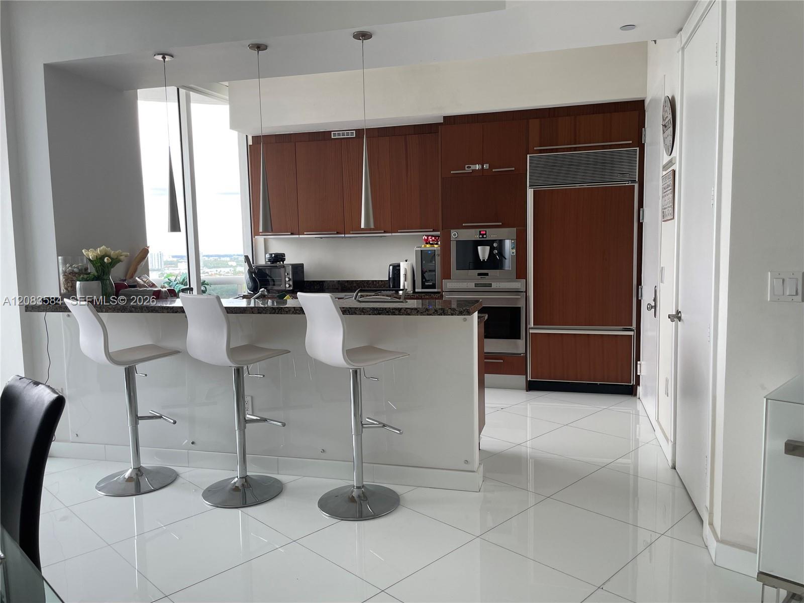 15811 Collins Ave # 2305 — Photo 2