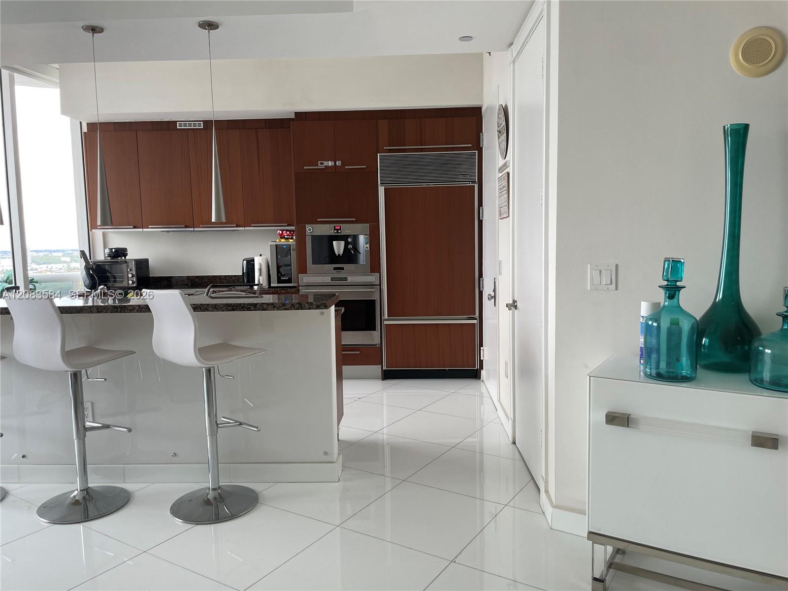 15811 Collins Ave # 2305 — Photo 4