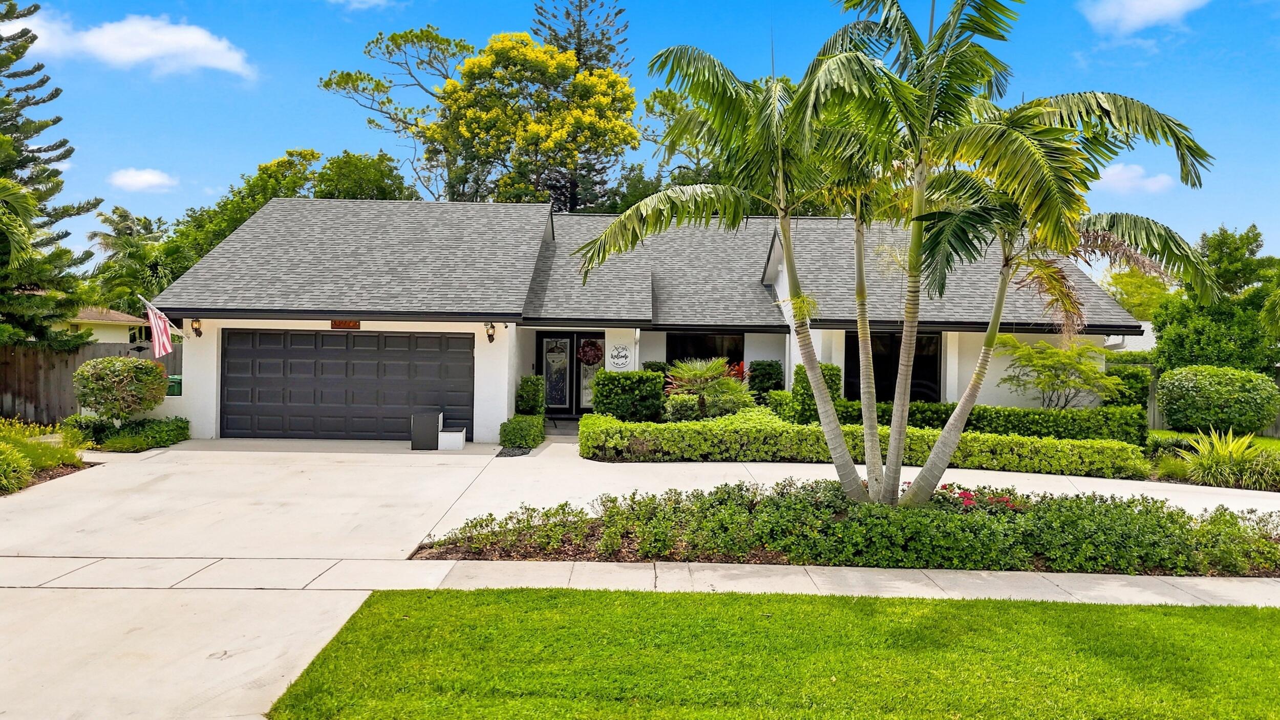 13972 Ishnala Circle, Wellington FL 33414