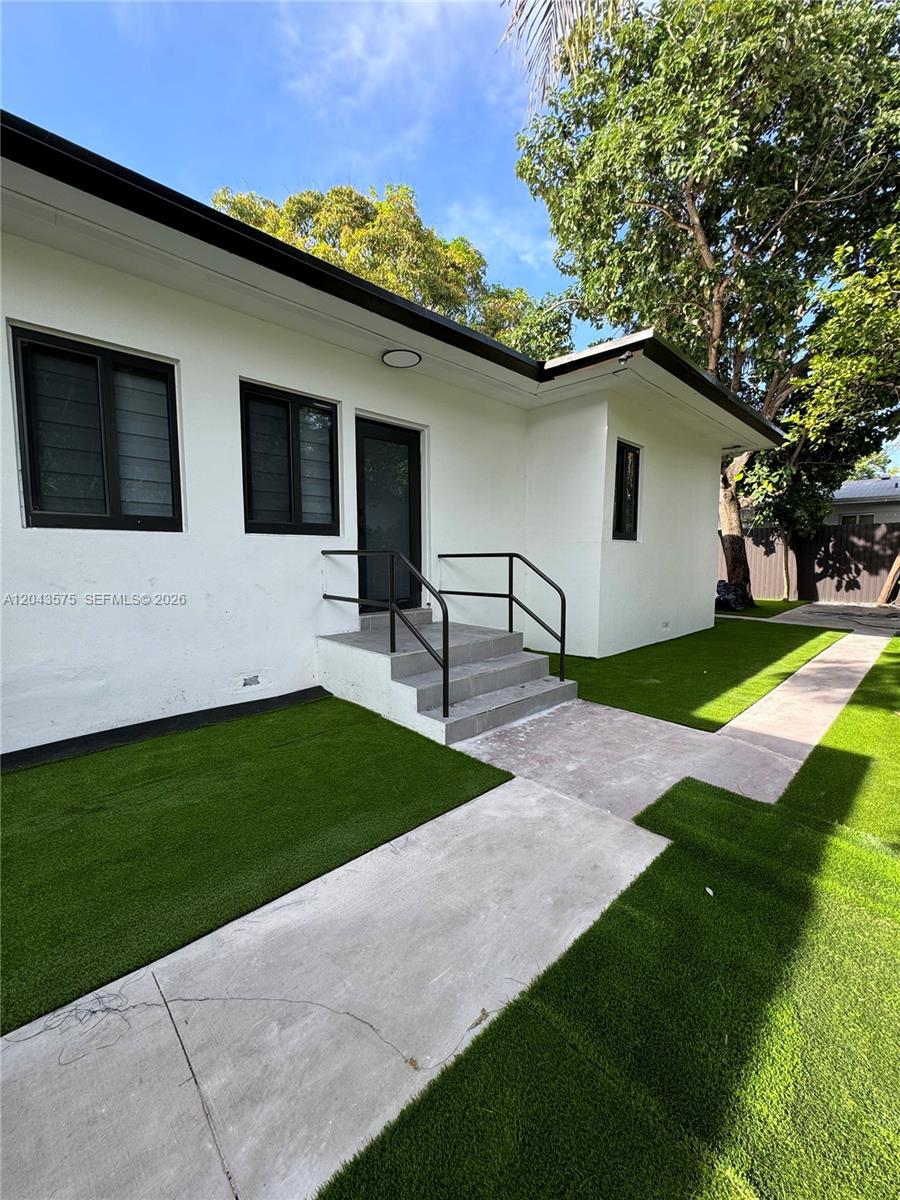 5521 NW 1st Ave # 4, Miami FL 33127