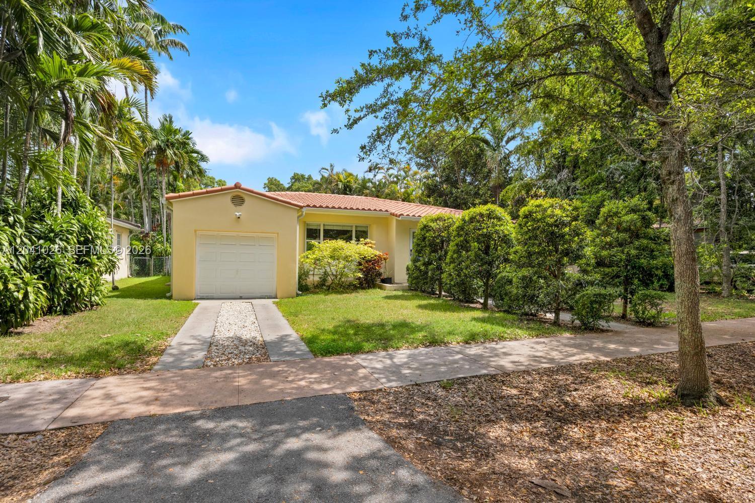 829 Medina Ave, Coral Gables FL 33134