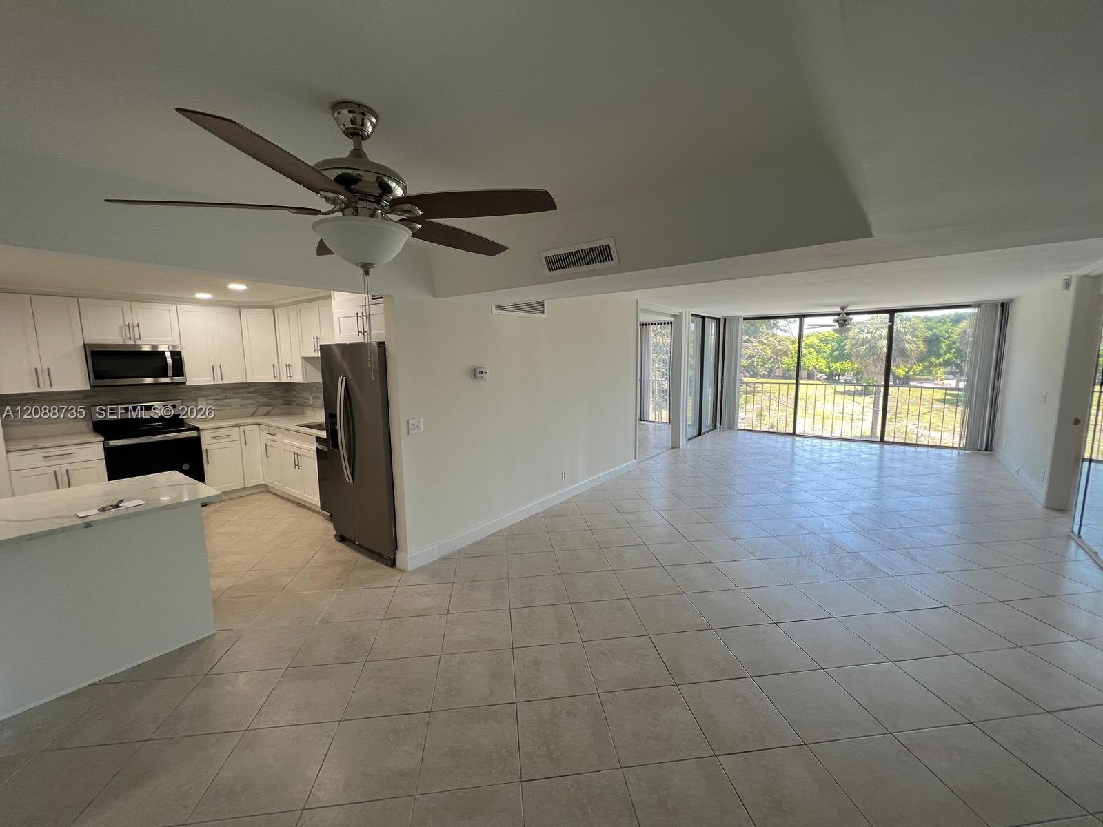 501 SW 11th Pl # 410 — Photo 5