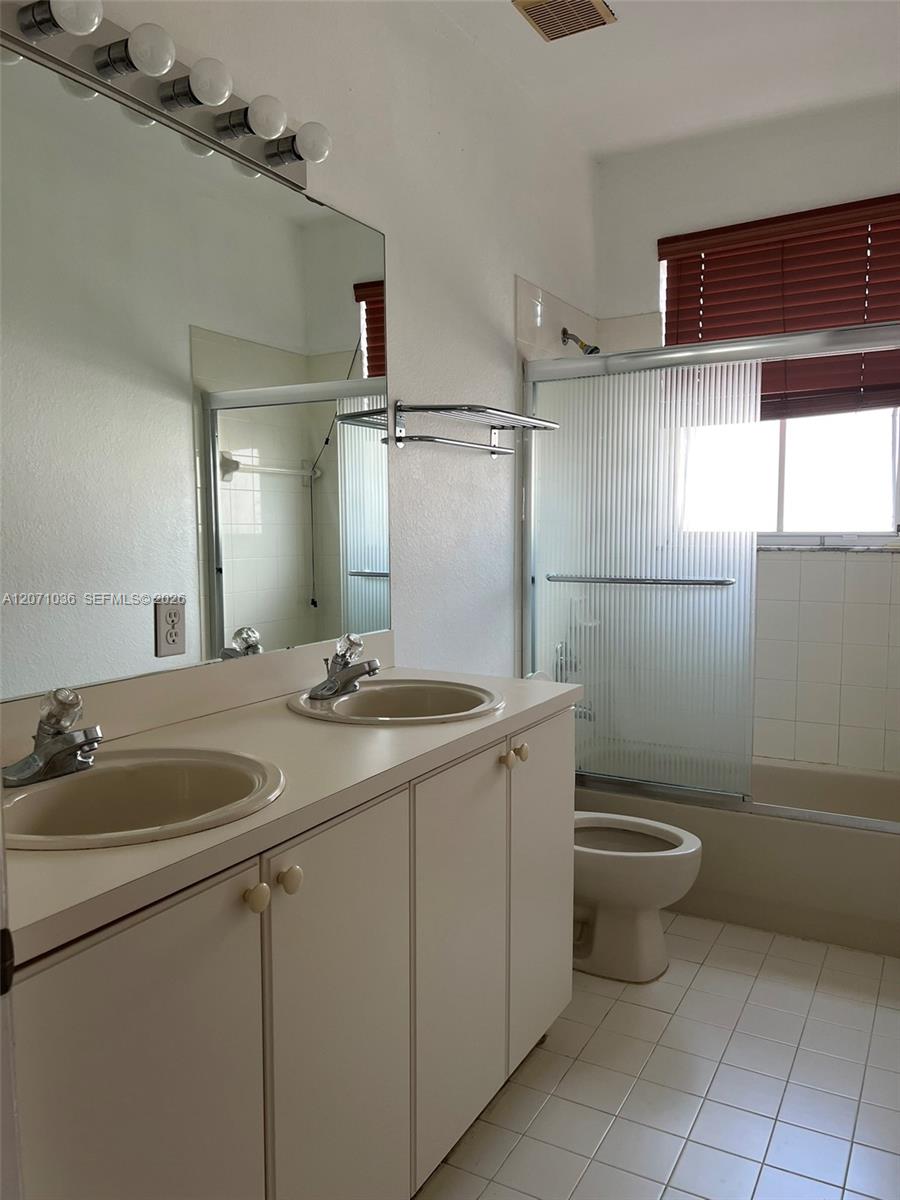 10861 NW 85th Ter View 12