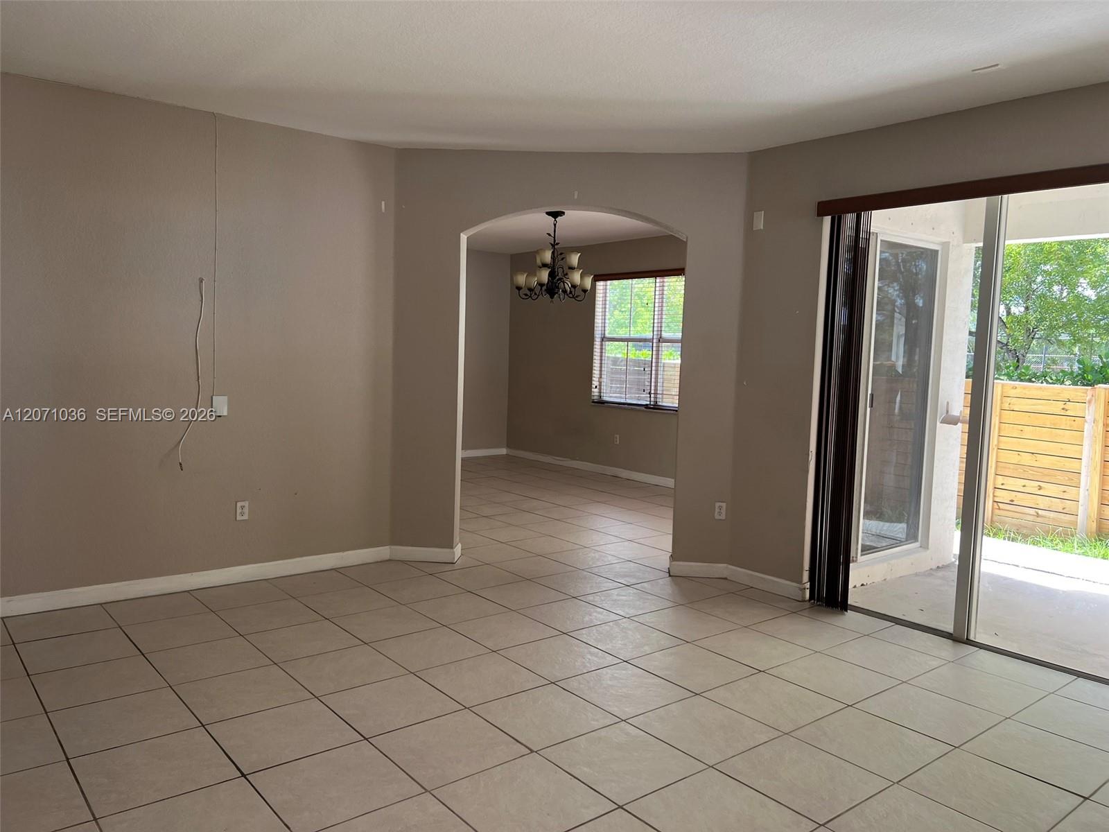 10861 NW 85th Ter View 2