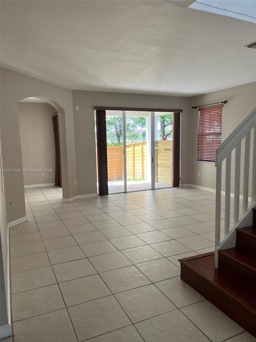 10861 NW 85th Ter View 3