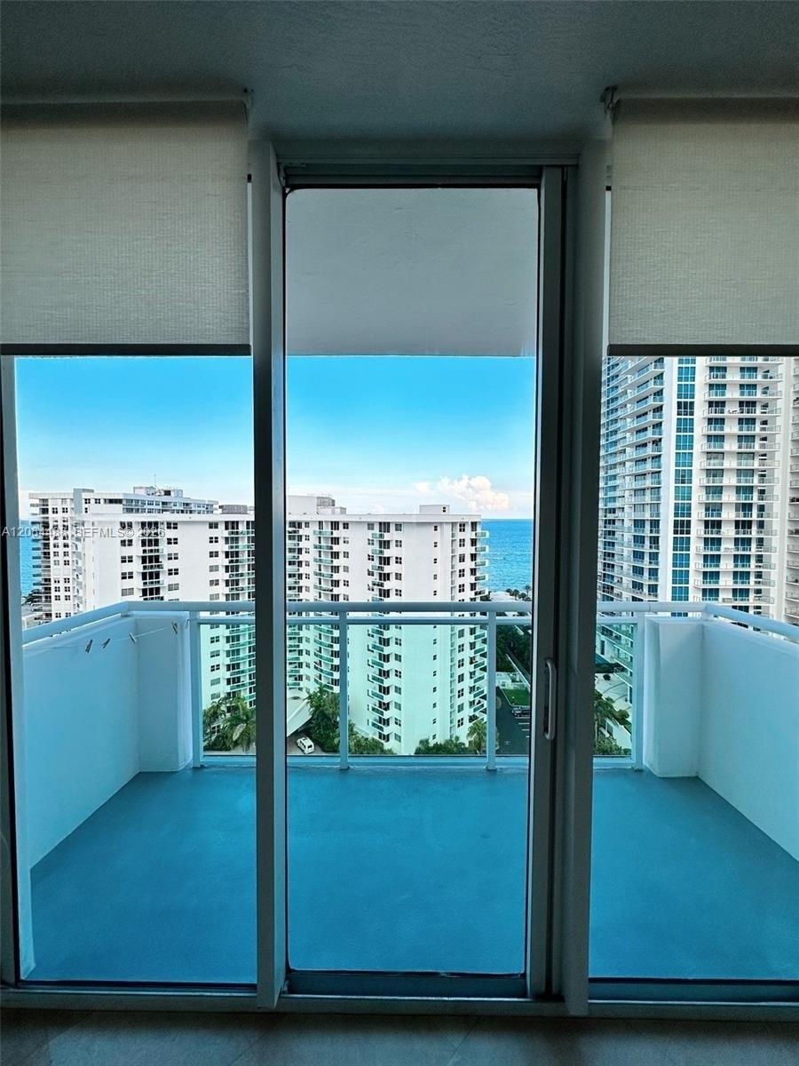3000 S Ocean Dr # 1606 — Photo 2