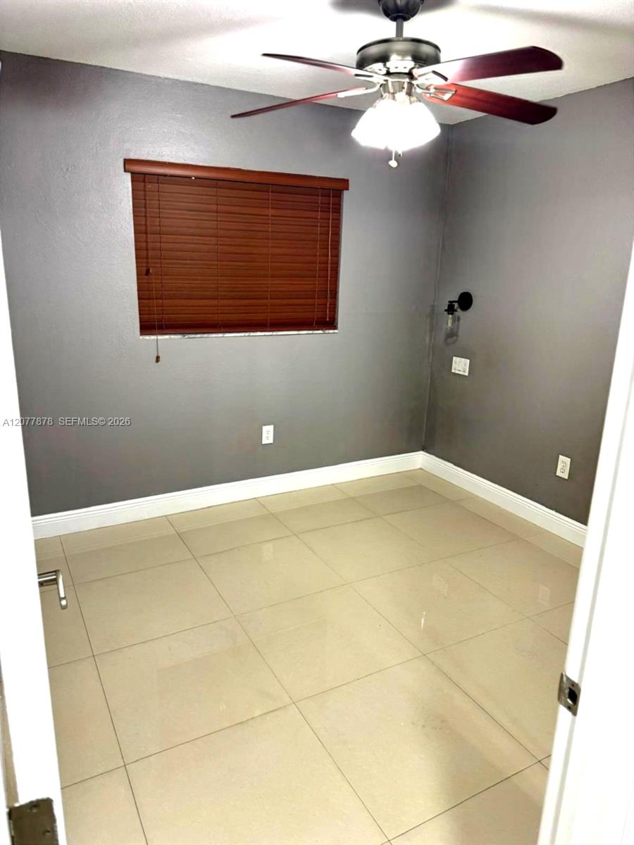 5461 W 24th Ave # 25 — Photo 3