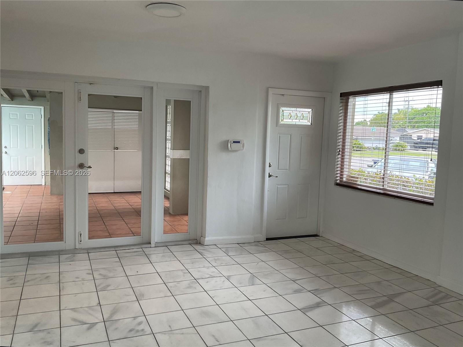 8830 SW 200th ST — Photo 2