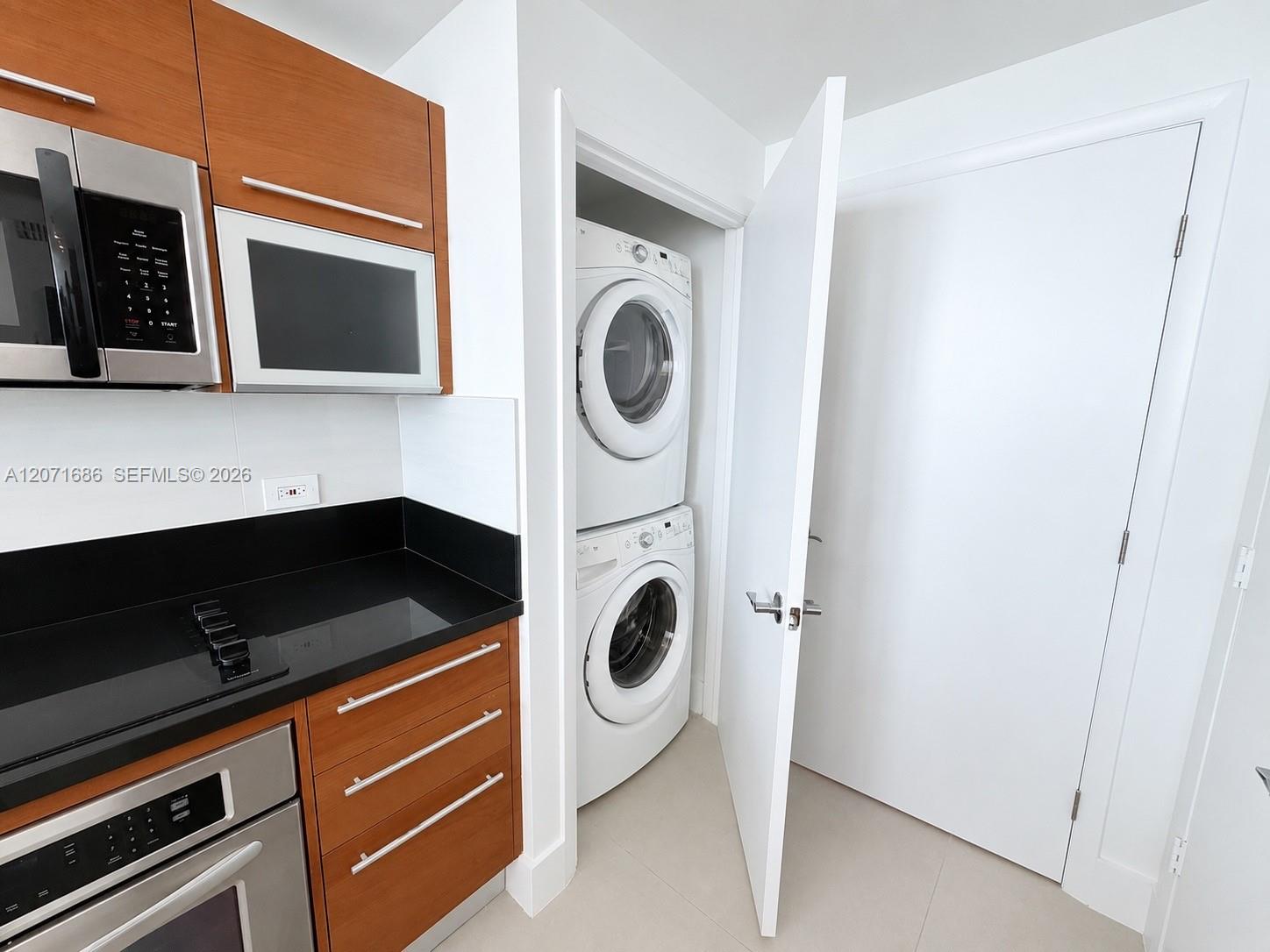 244 Biscayne Blvd # 3903 View 15