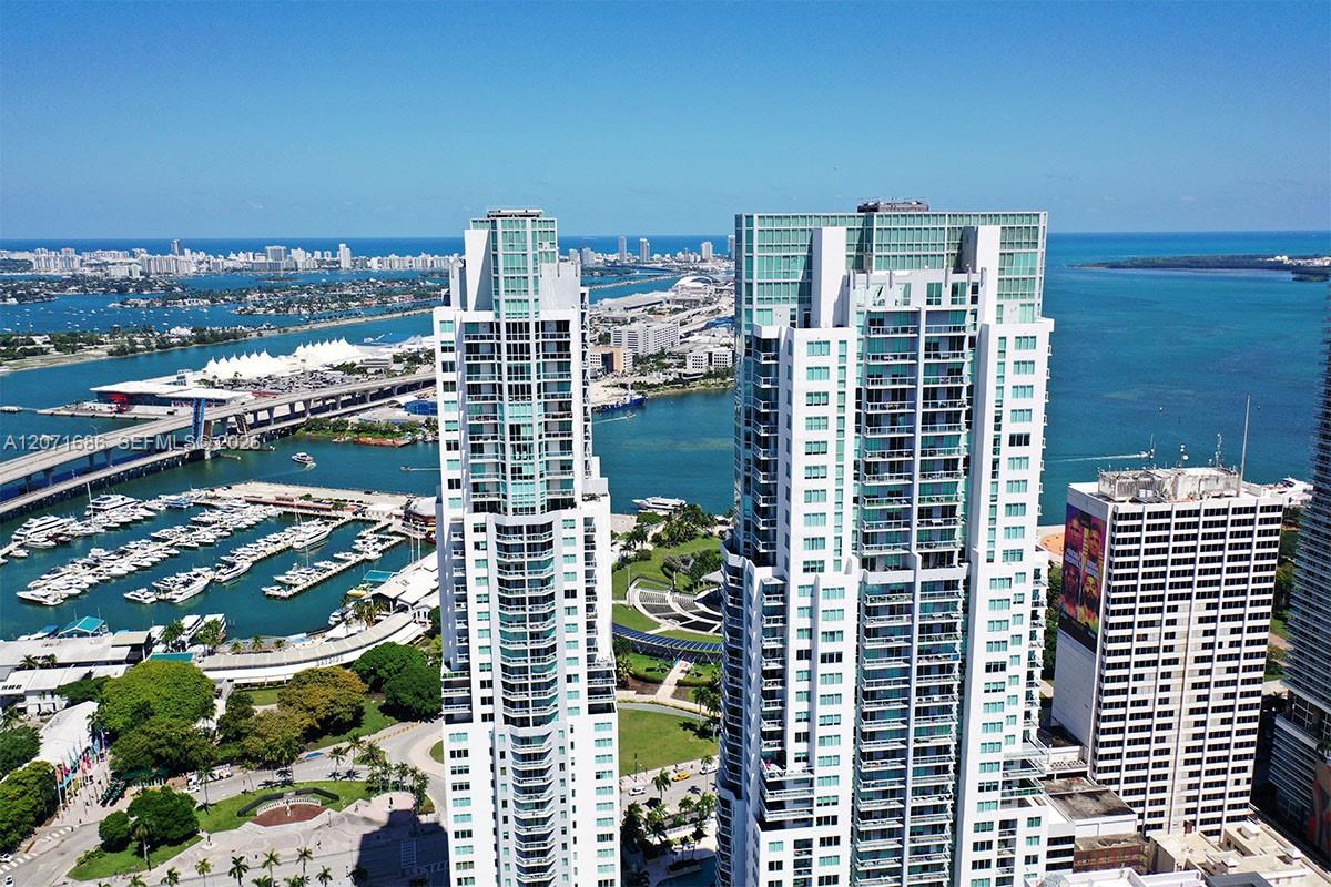 244 Biscayne Blvd # 3903 View 2