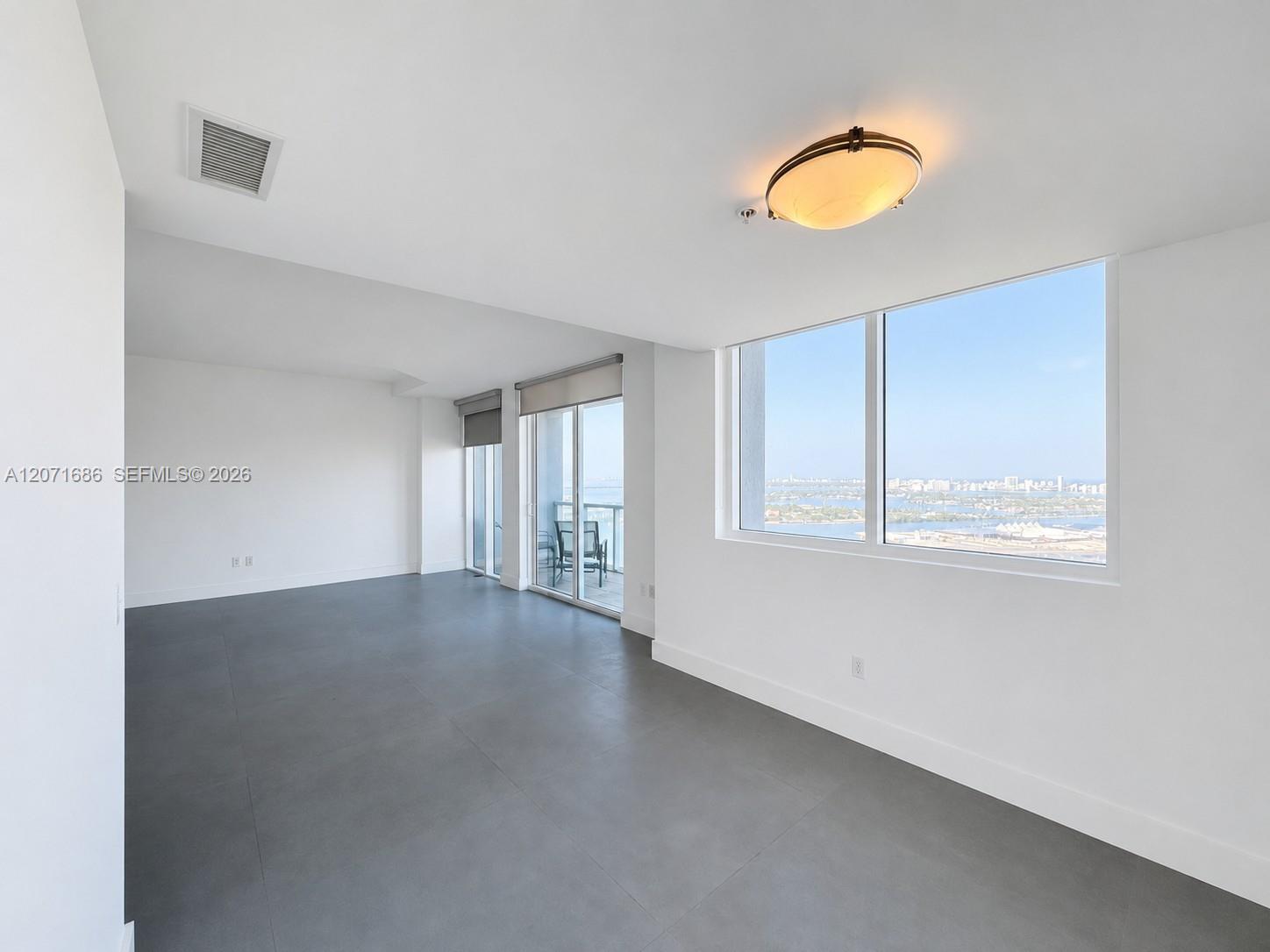 244 Biscayne Blvd # 3903 View 6