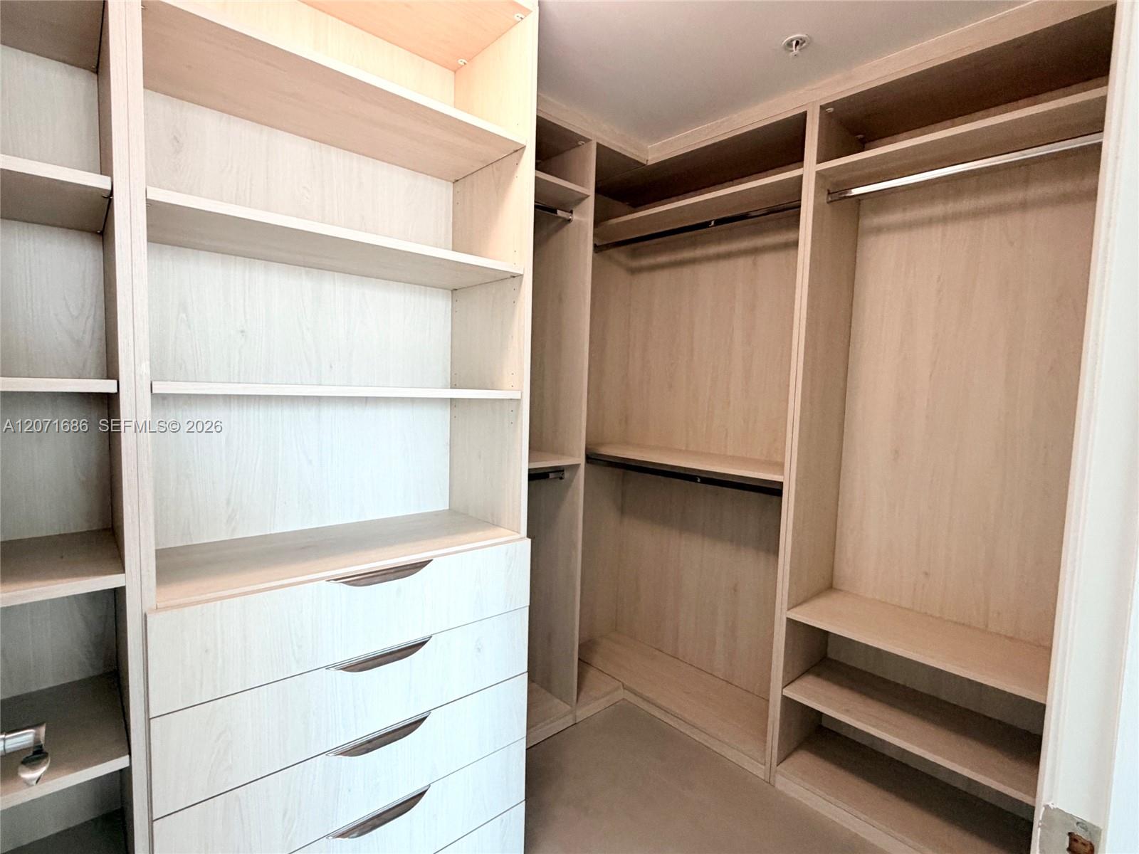 244 Biscayne Blvd # 3903 View 8